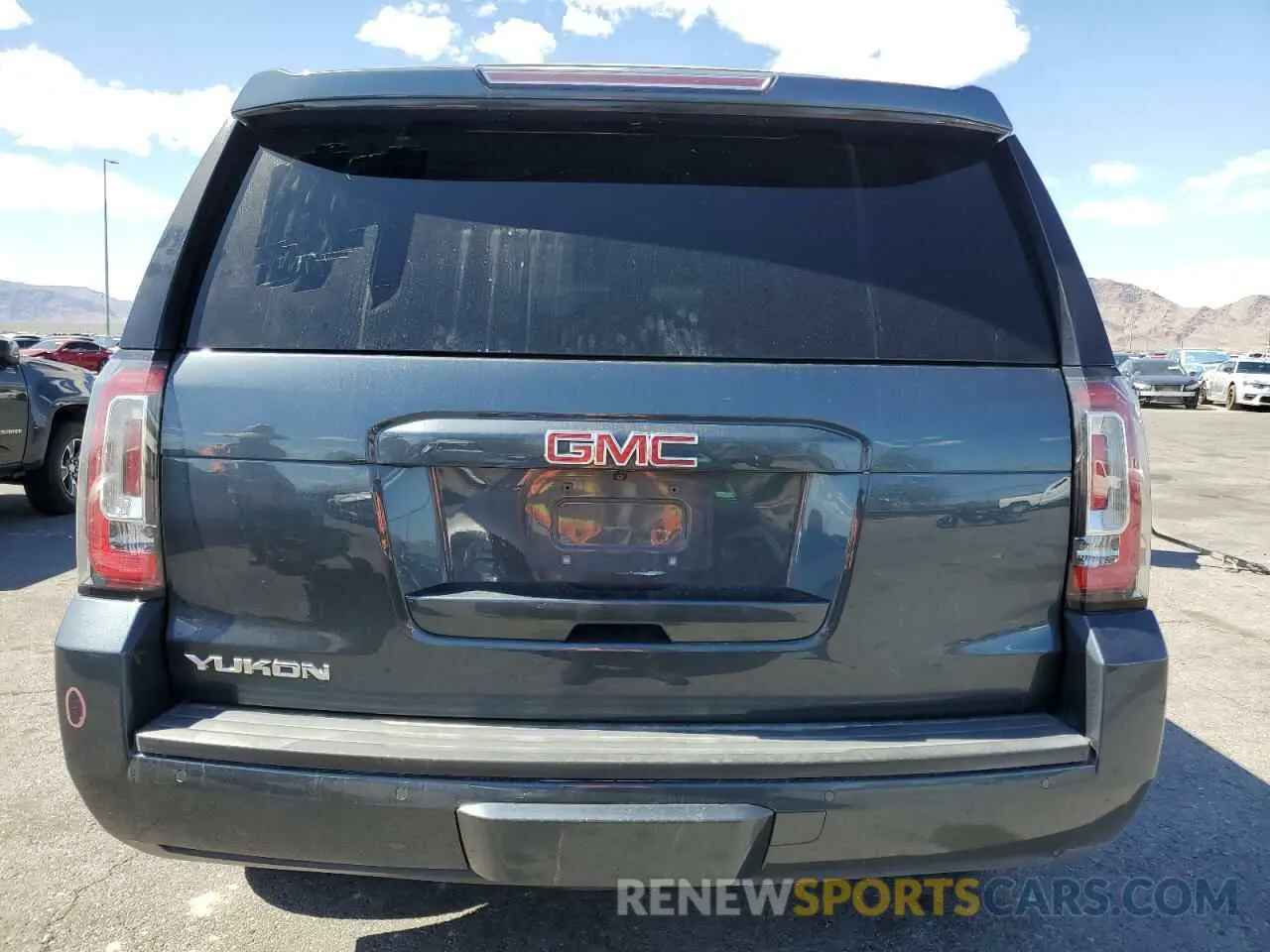 6 fotografías del automóvil dañado 1GKS2BKC2LR204423 GMC YUKON 2020