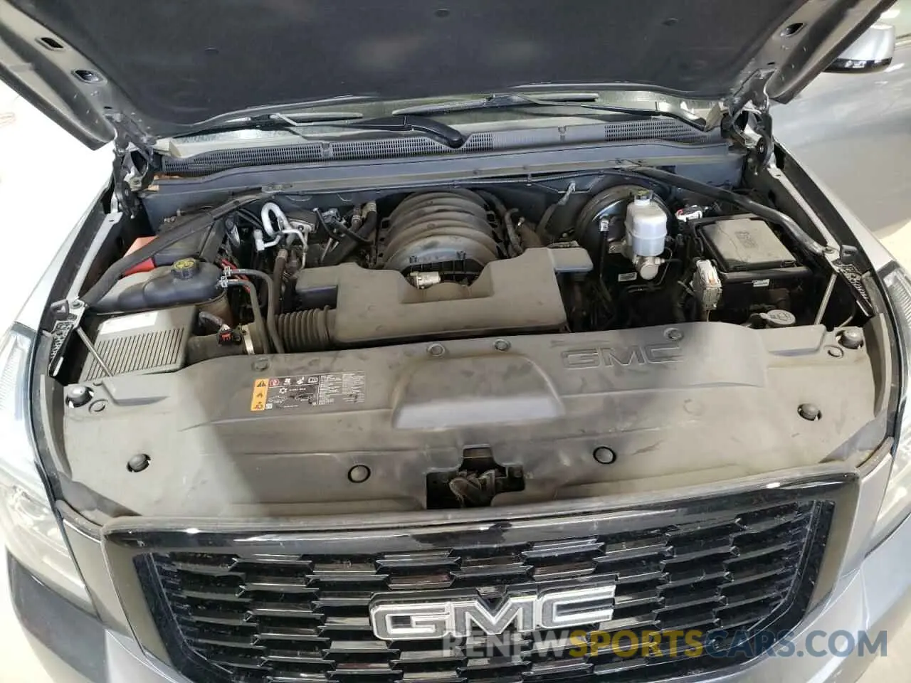 12 fotografías del automóvil dañado 1GKS2BKC7LR270532 GMC YUKON 2020