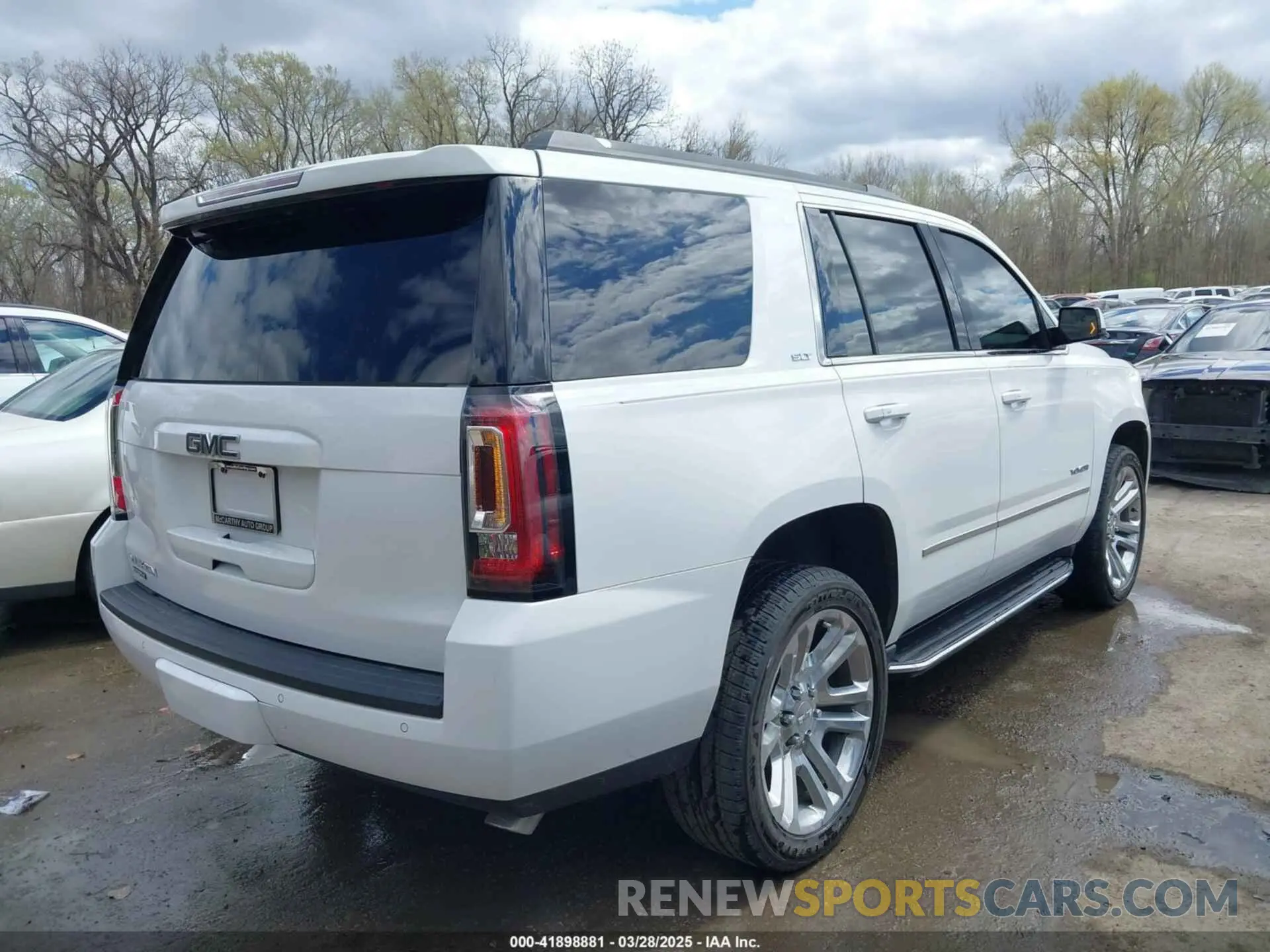 4 fotografías del automóvil dañado 1GKS2BKC7LR289730 GMC YUKON 2020