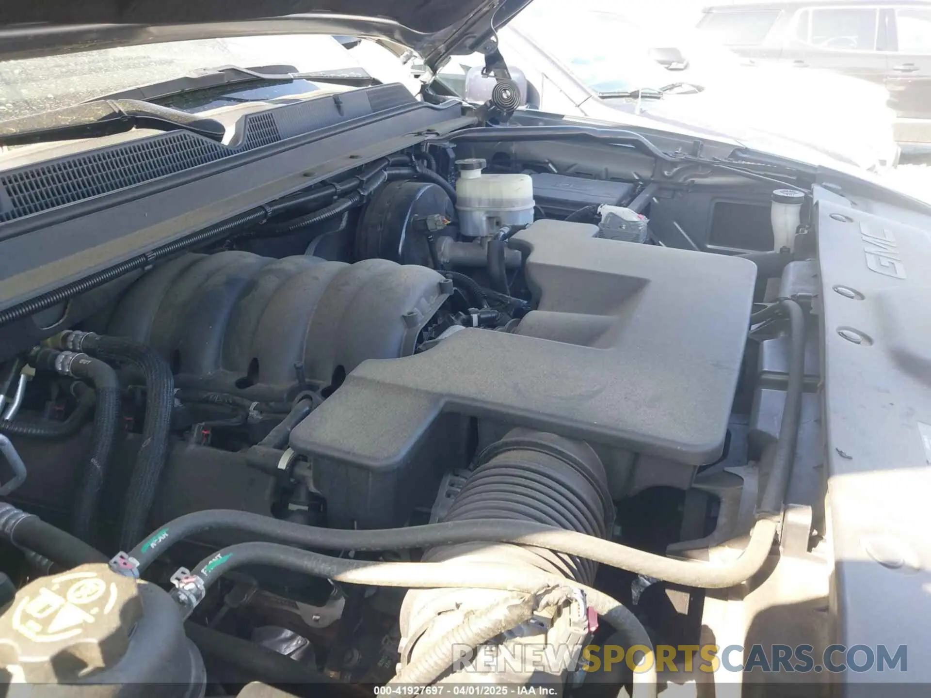 10 fotografías del automóvil dañado 1GKS2CKJ1LR285872 GMC YUKON 2020
