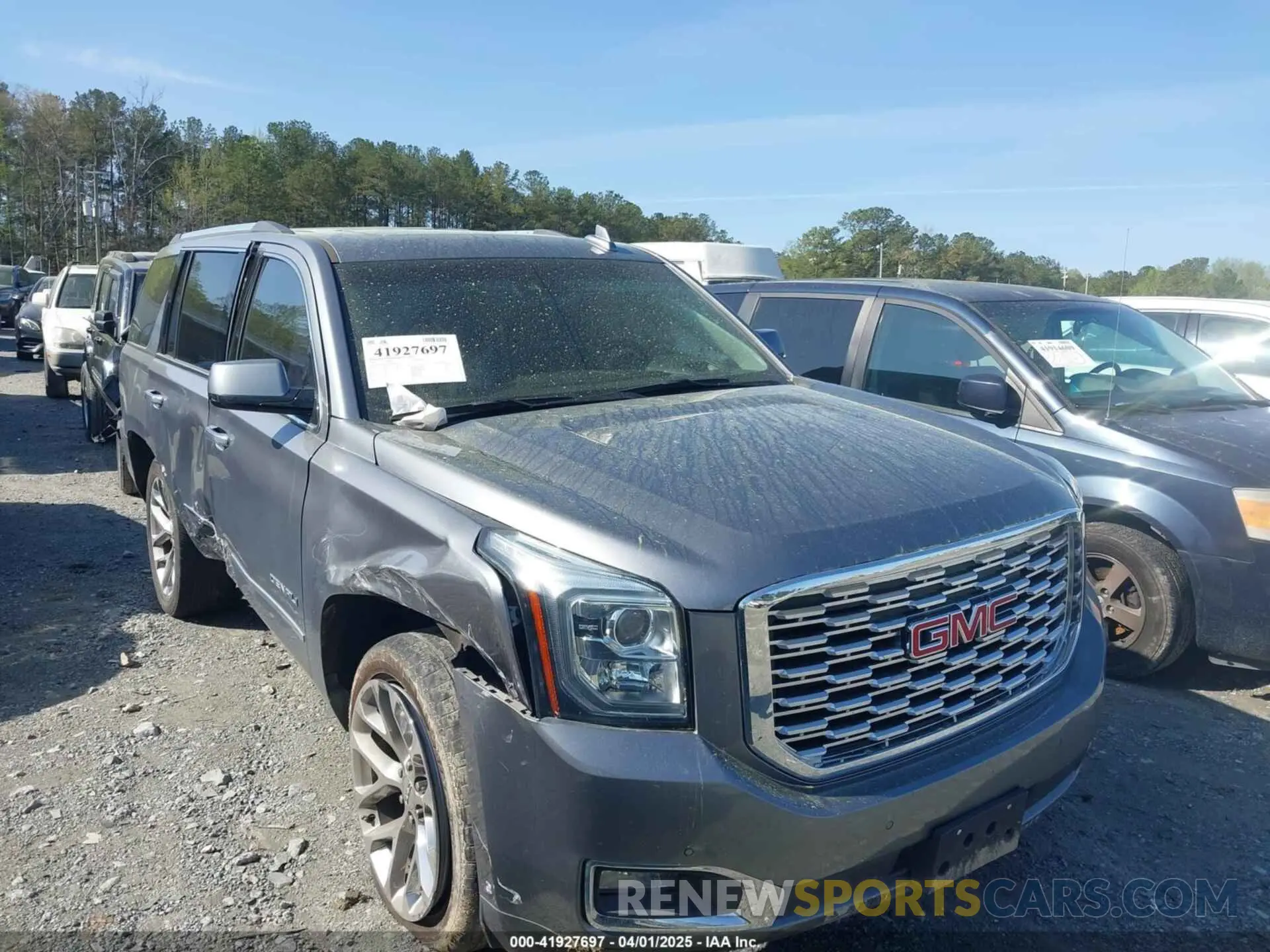 13 fotografías del automóvil dañado 1GKS2CKJ1LR285872 GMC YUKON 2020