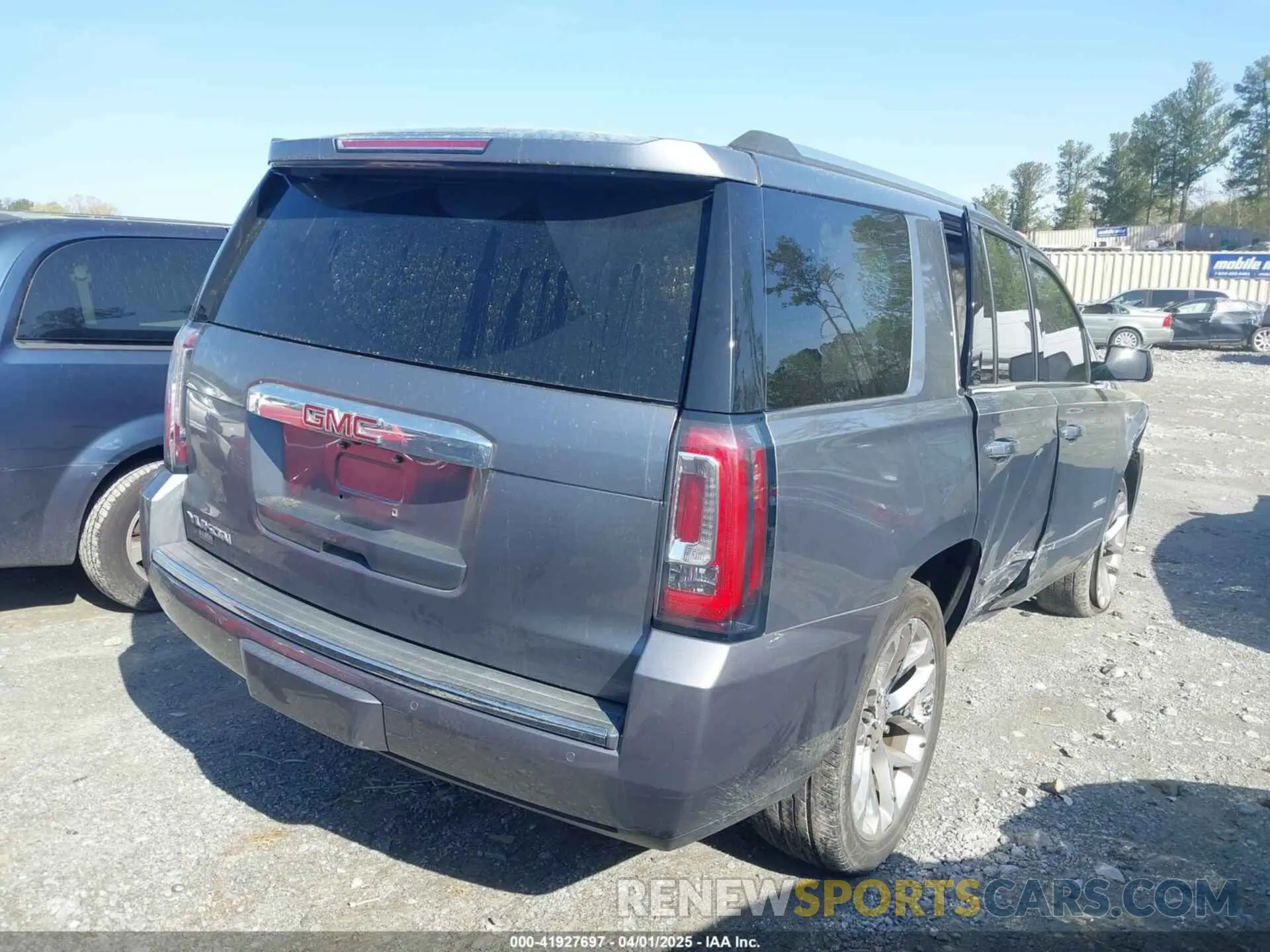 4 fotografías del automóvil dañado 1GKS2CKJ1LR285872 GMC YUKON 2020