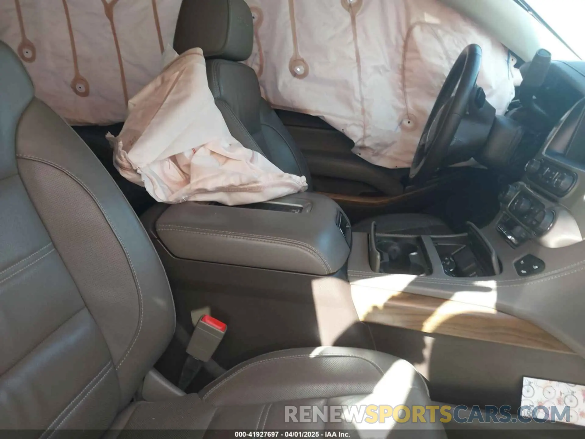 5 fotografías del automóvil dañado 1GKS2CKJ1LR285872 GMC YUKON 2020