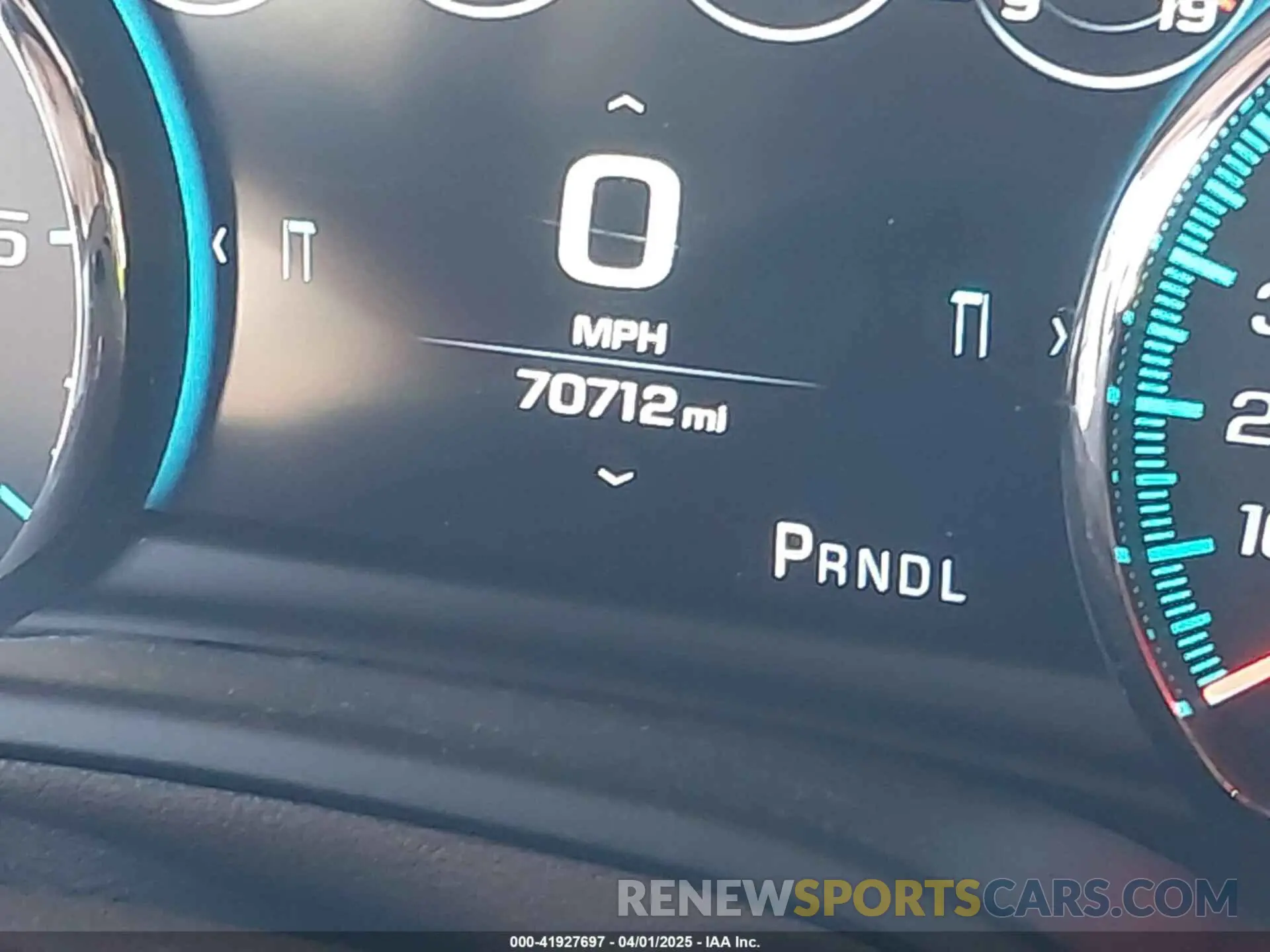 7 fotografías del automóvil dañado 1GKS2CKJ1LR285872 GMC YUKON 2020