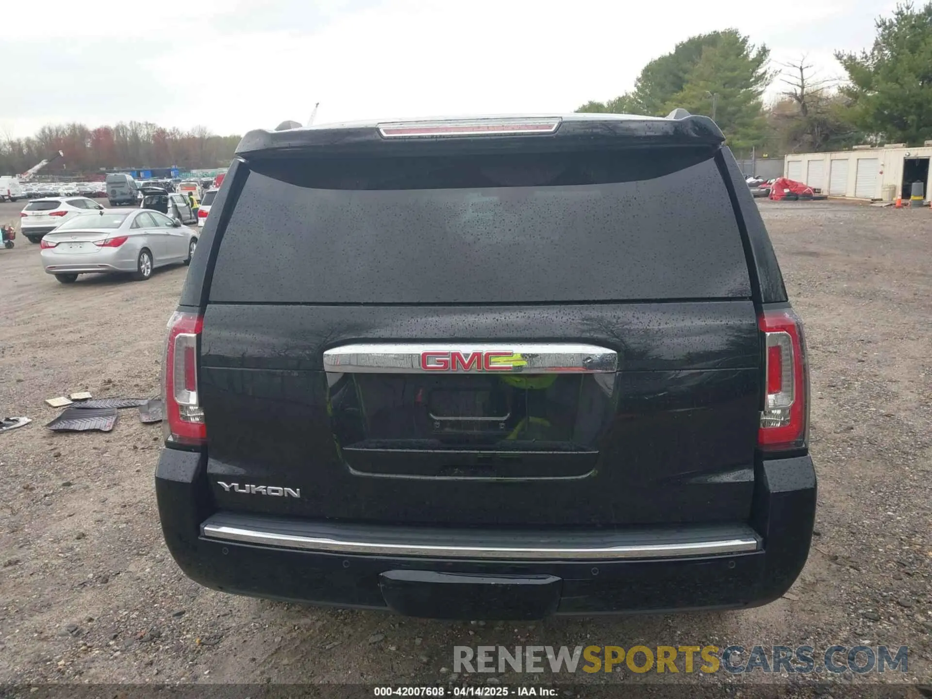 15 fotografías del automóvil dañado 1GKS2CKJ7LR286654 GMC YUKON 2020