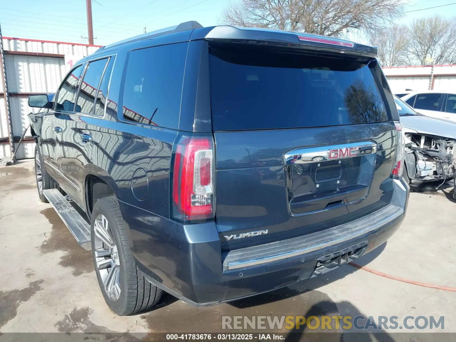 3 fotografías del automóvil dañado 1GKS2CKJ8LR108770 GMC YUKON 2020