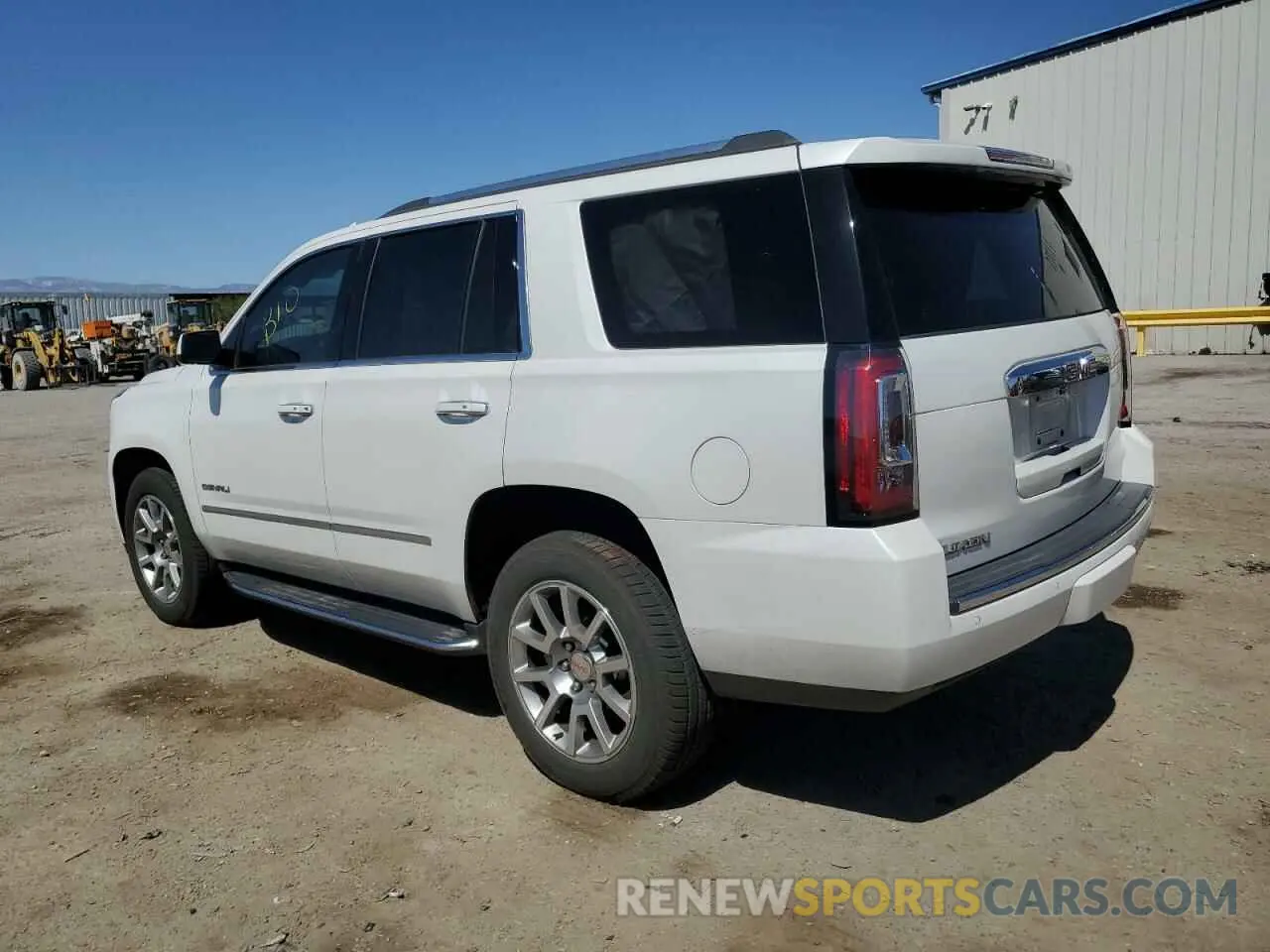 2 fotografías del automóvil dañado 1GKS2CKJXLR117616 GMC YUKON 2020