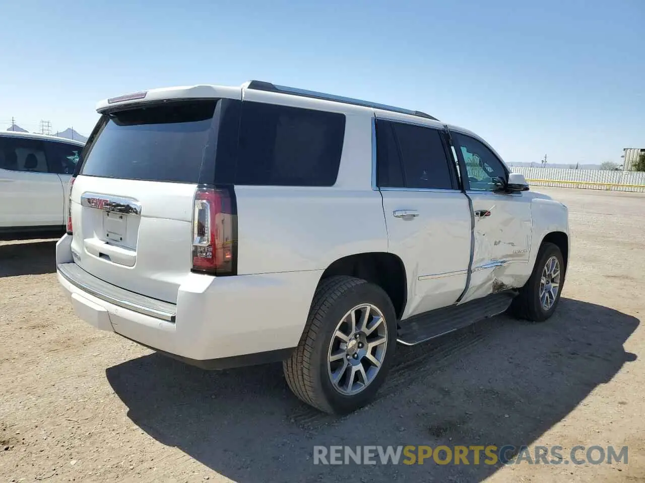 3 fotografías del automóvil dañado 1GKS2CKJXLR117616 GMC YUKON 2020