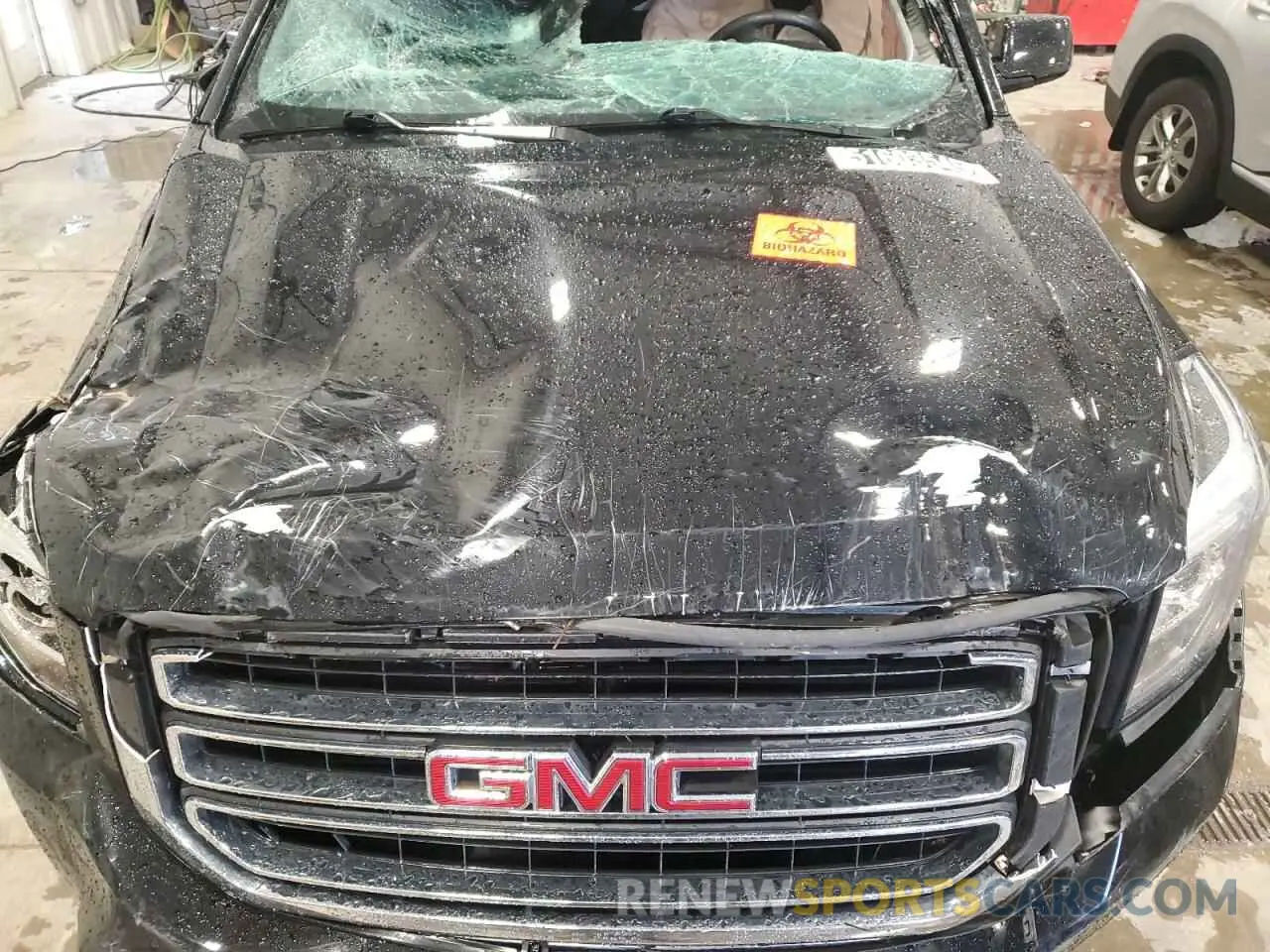 12 fotografías del automóvil dañado 1GKS2GKC6LR263083 GMC YUKON 2020