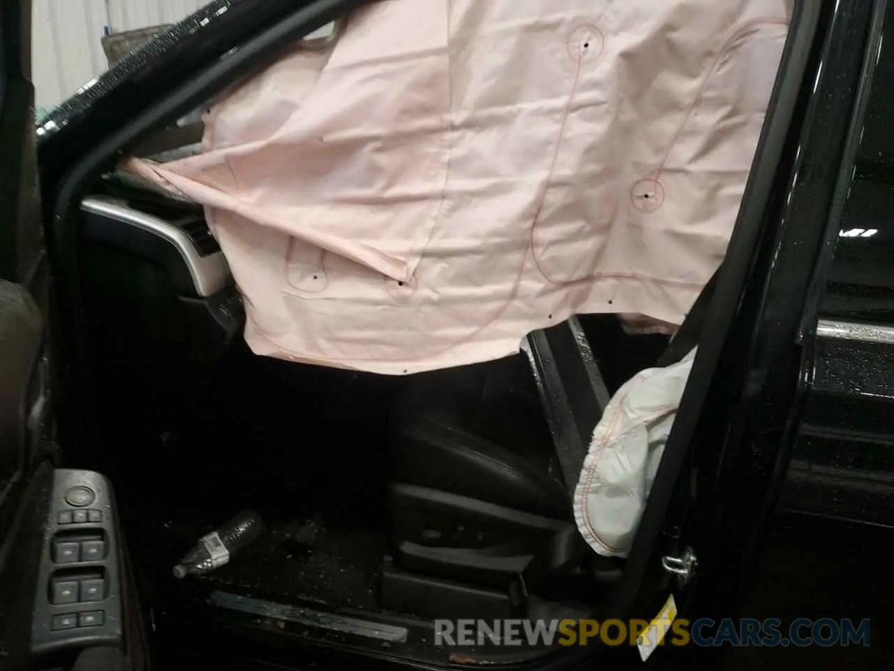7 fotografías del automóvil dañado 1GKS2GKC6LR263083 GMC YUKON 2020