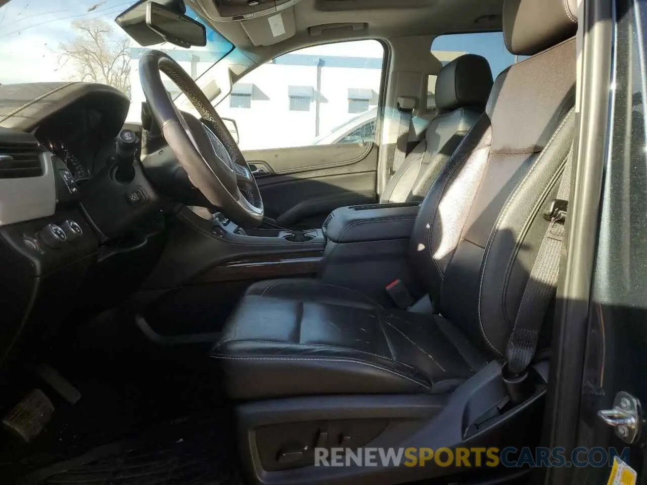 7 fotografías del automóvil dañado 1GKS2GKC9LR134559 GMC YUKON 2020