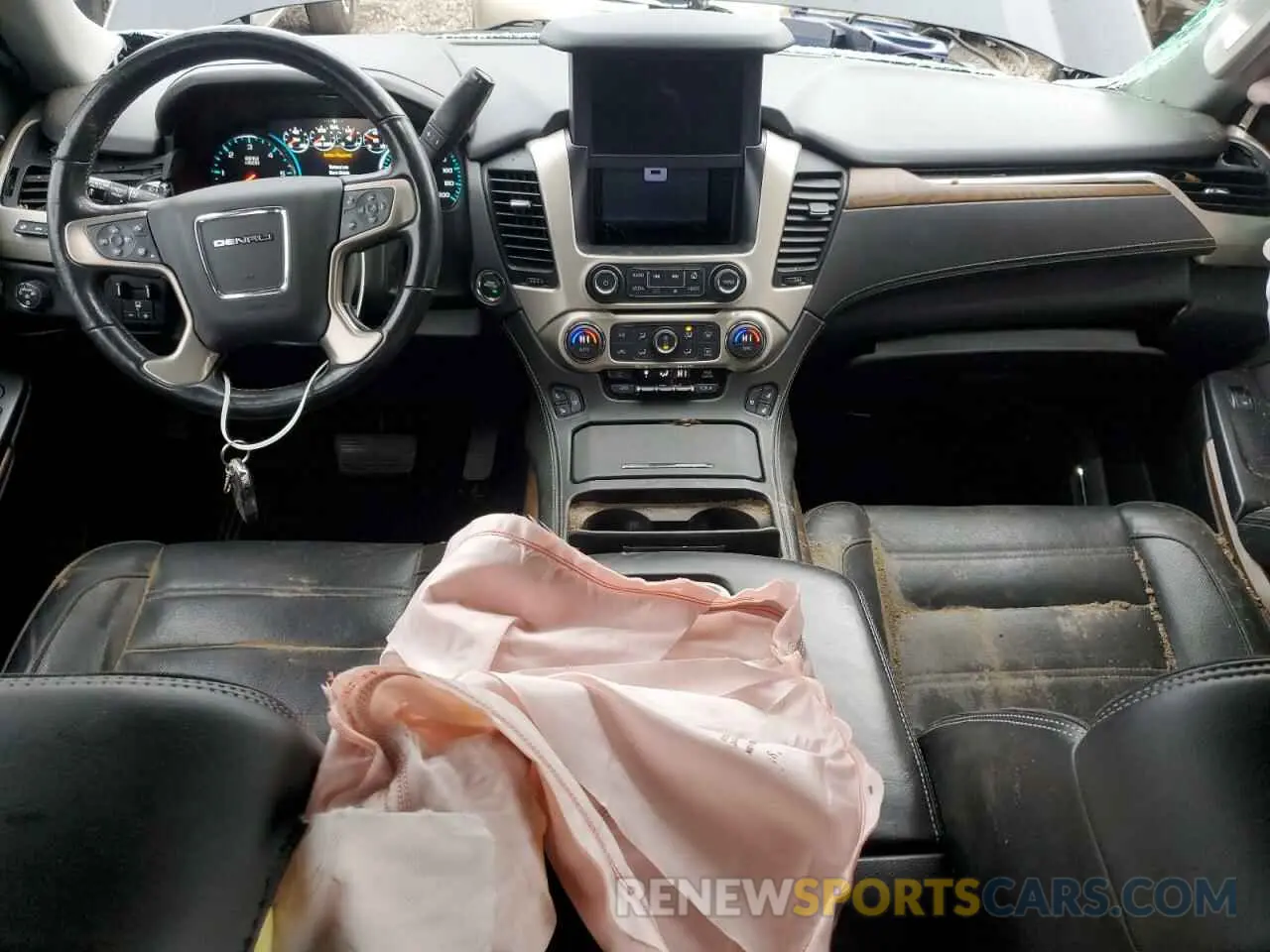 8 fotografías del automóvil dañado 1GKS2HKJ1LR302666 GMC YUKON 2020