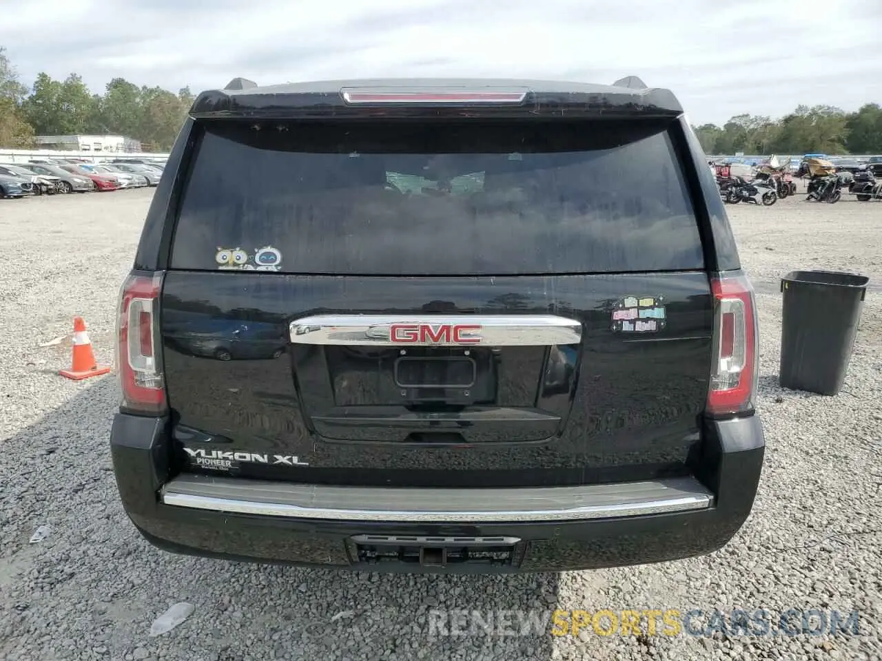 6 fotografías del automóvil dañado 1GKS2HKJ4LR265631 GMC YUKON 2020