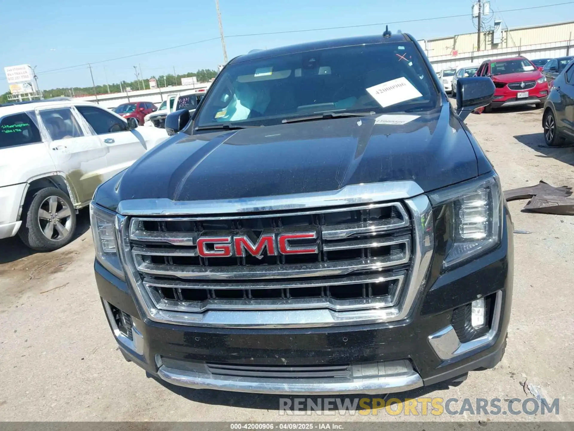 12 fotografías del automóvil dañado 1GKS1BKD2MR247110 GMC YUKON 2021