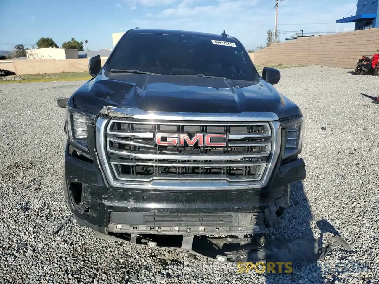 5 fotografías del automóvil dañado 1GKS1BKD7MR371454 GMC YUKON 2021