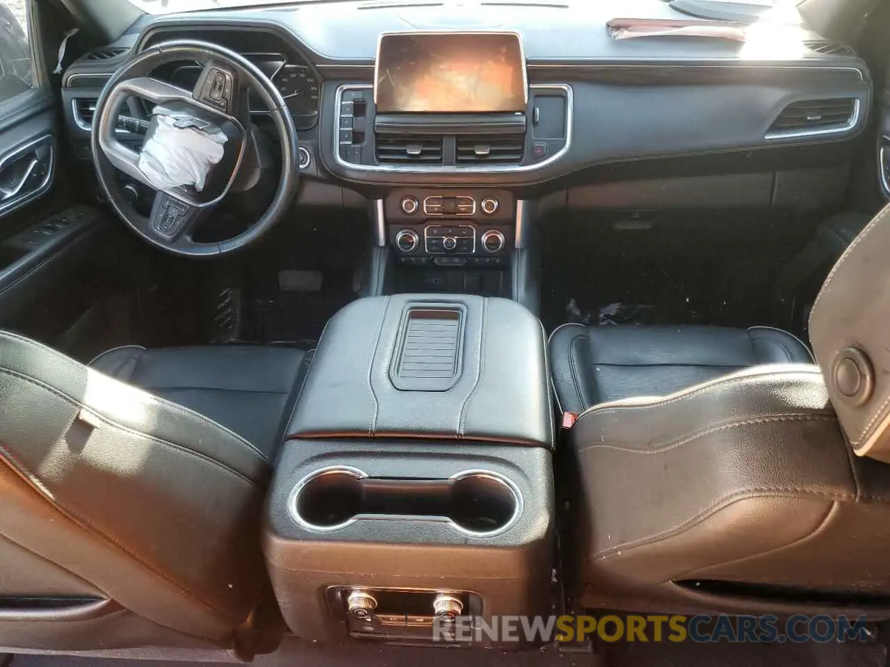 8 fotografías del automóvil dañado 1GKS1BKD7MR371454 GMC YUKON 2021