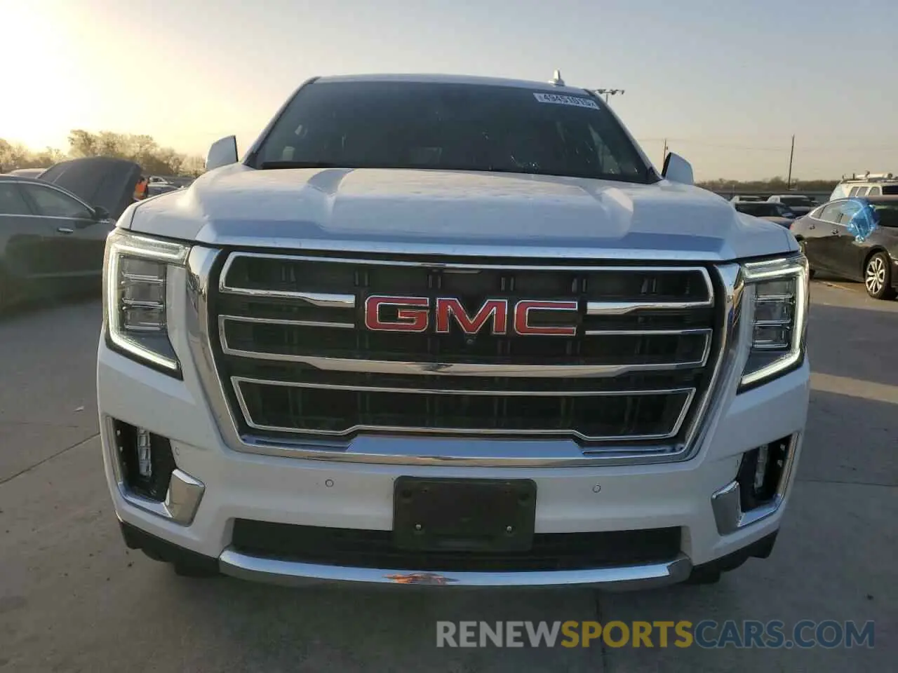 5 fotografías del automóvil dañado 1GKS1BKD9MR442072 GMC YUKON 2021