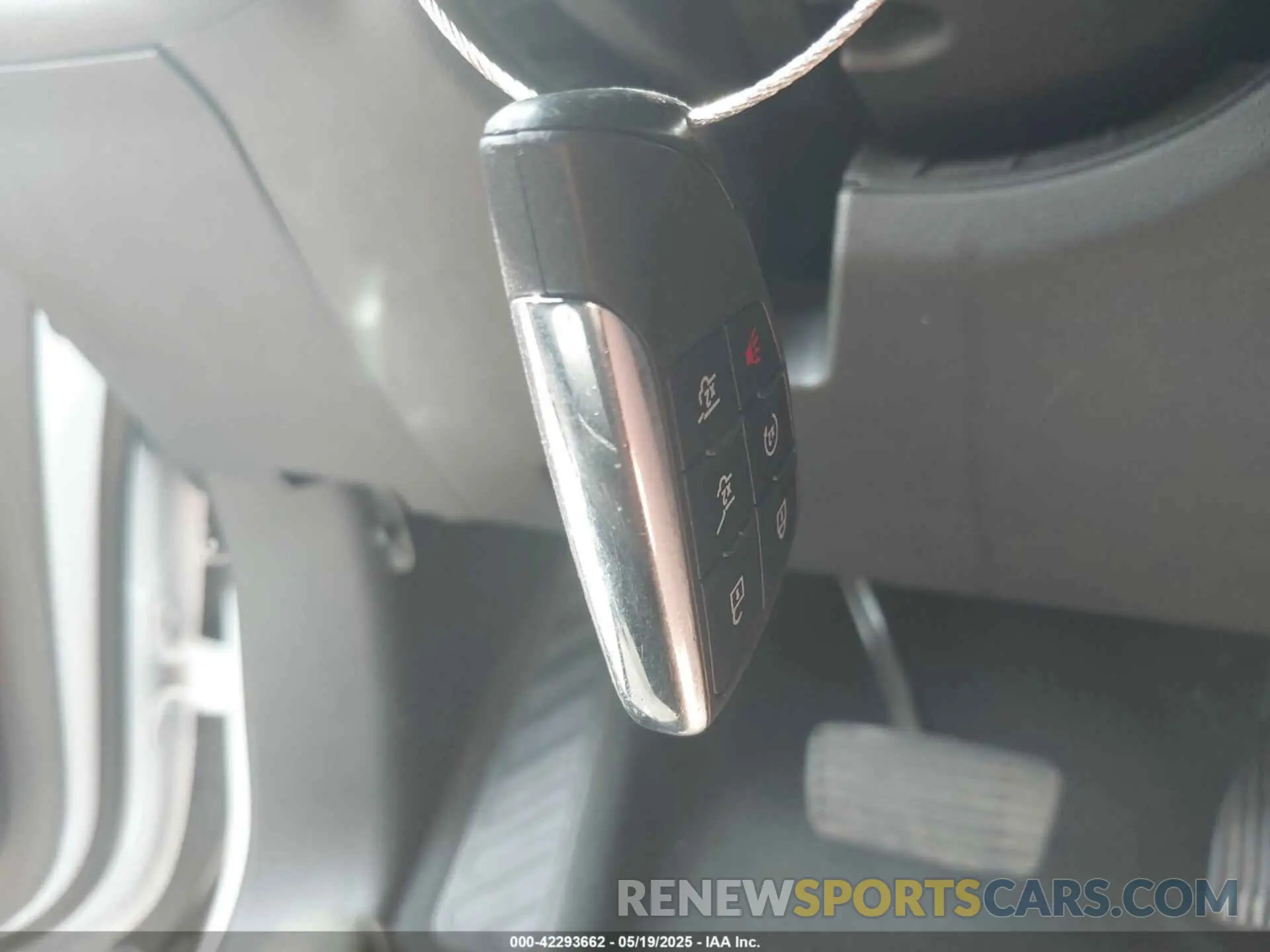 11 fotografías del automóvil dañado 1GKS1BKDXMR284292 GMC YUKON 2021