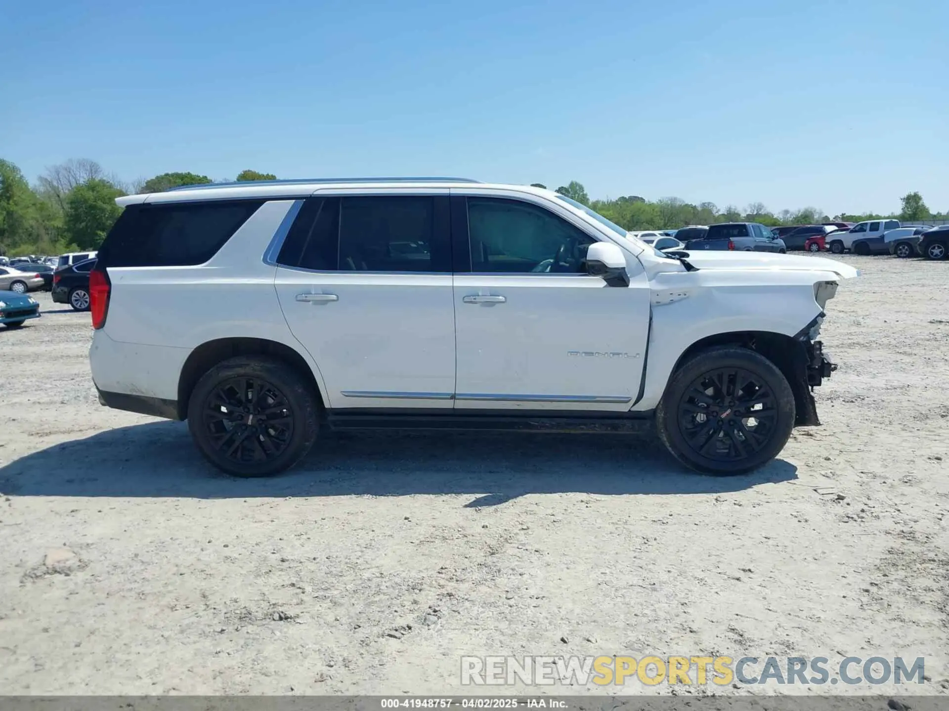 14 fotografías del automóvil dañado 1GKS1DKL2MR142019 GMC YUKON 2021