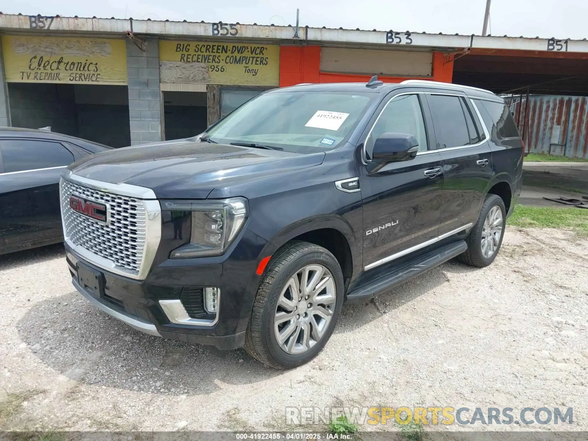 2 fotografías del automóvil dañado 1GKS1DKL7MR469385 GMC YUKON 2021