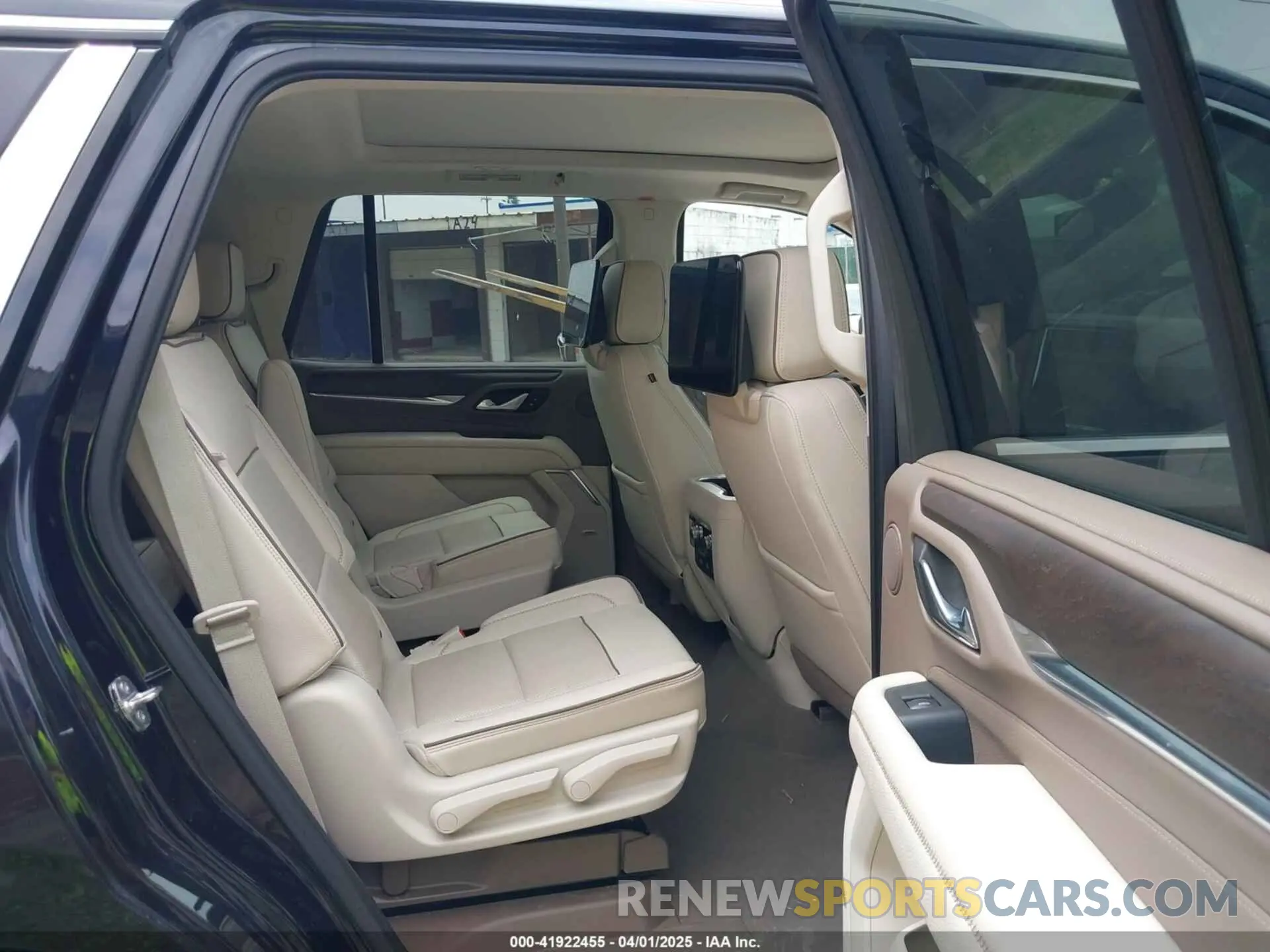 8 fotografías del automóvil dañado 1GKS1DKL7MR469385 GMC YUKON 2021