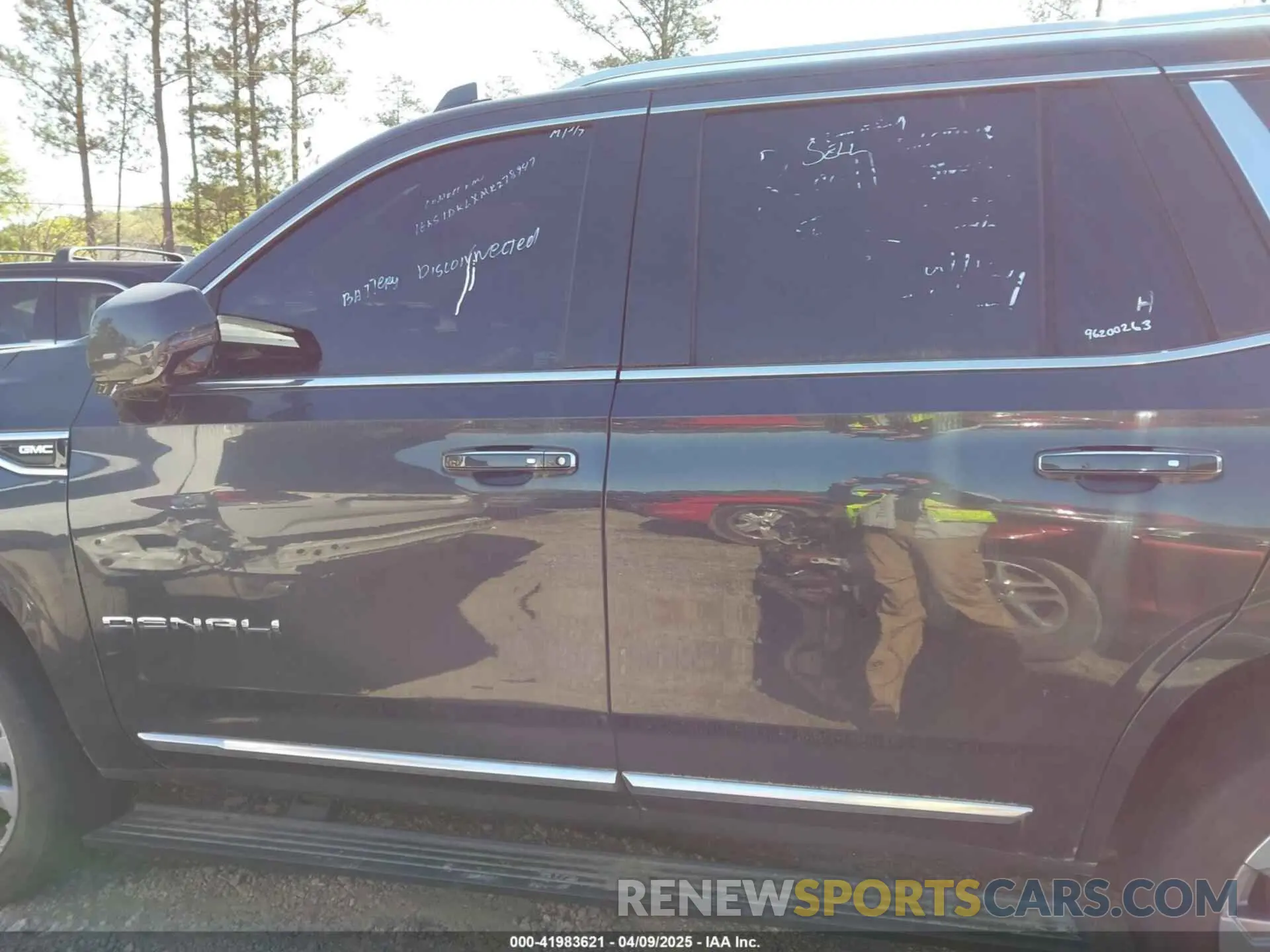 14 fotografías del automóvil dañado 1GKS1DKLXMR278947 GMC YUKON 2021