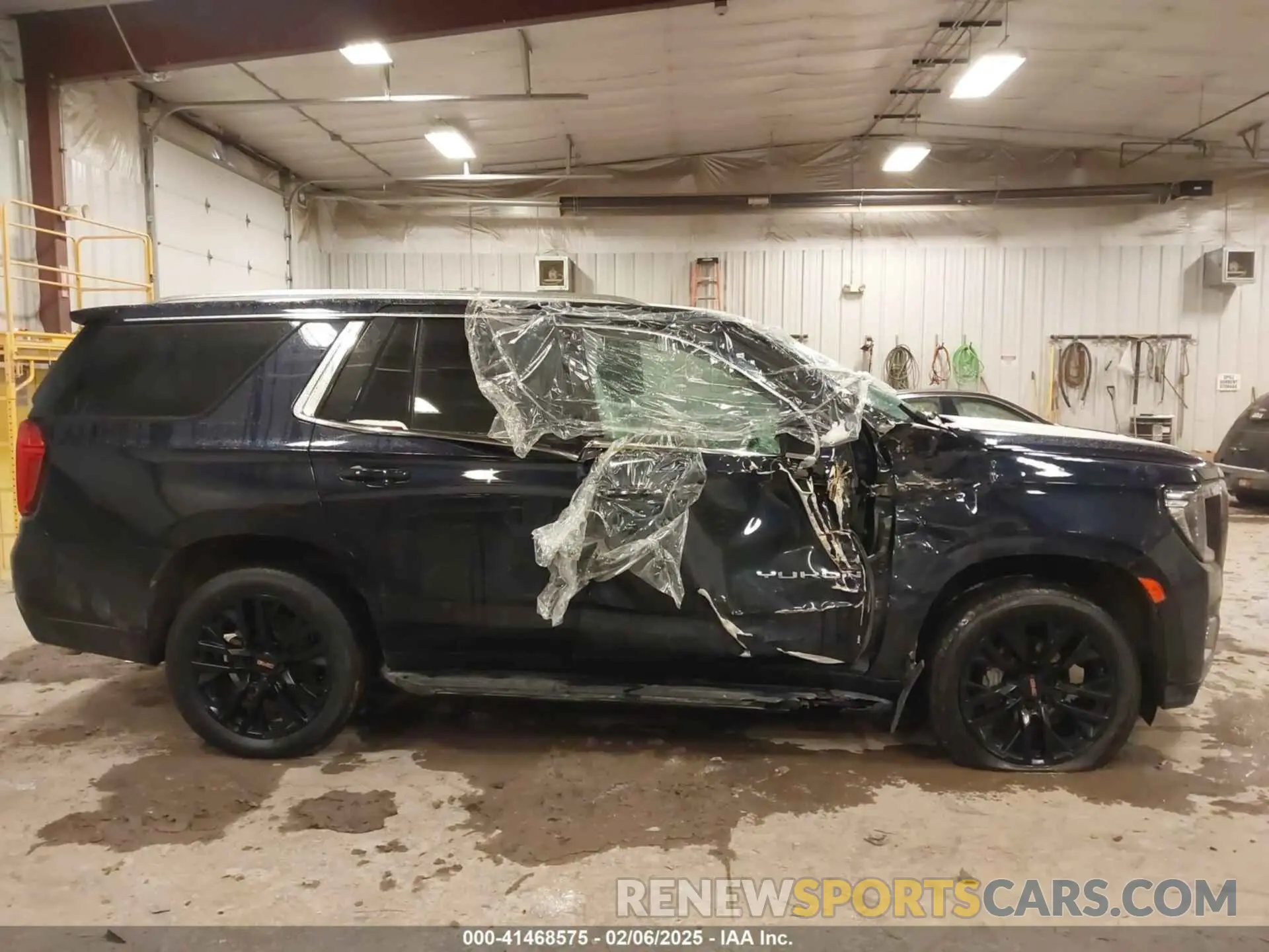 13 fotografías del automóvil dañado 1GKS2AKD5MR404460 GMC YUKON 2021