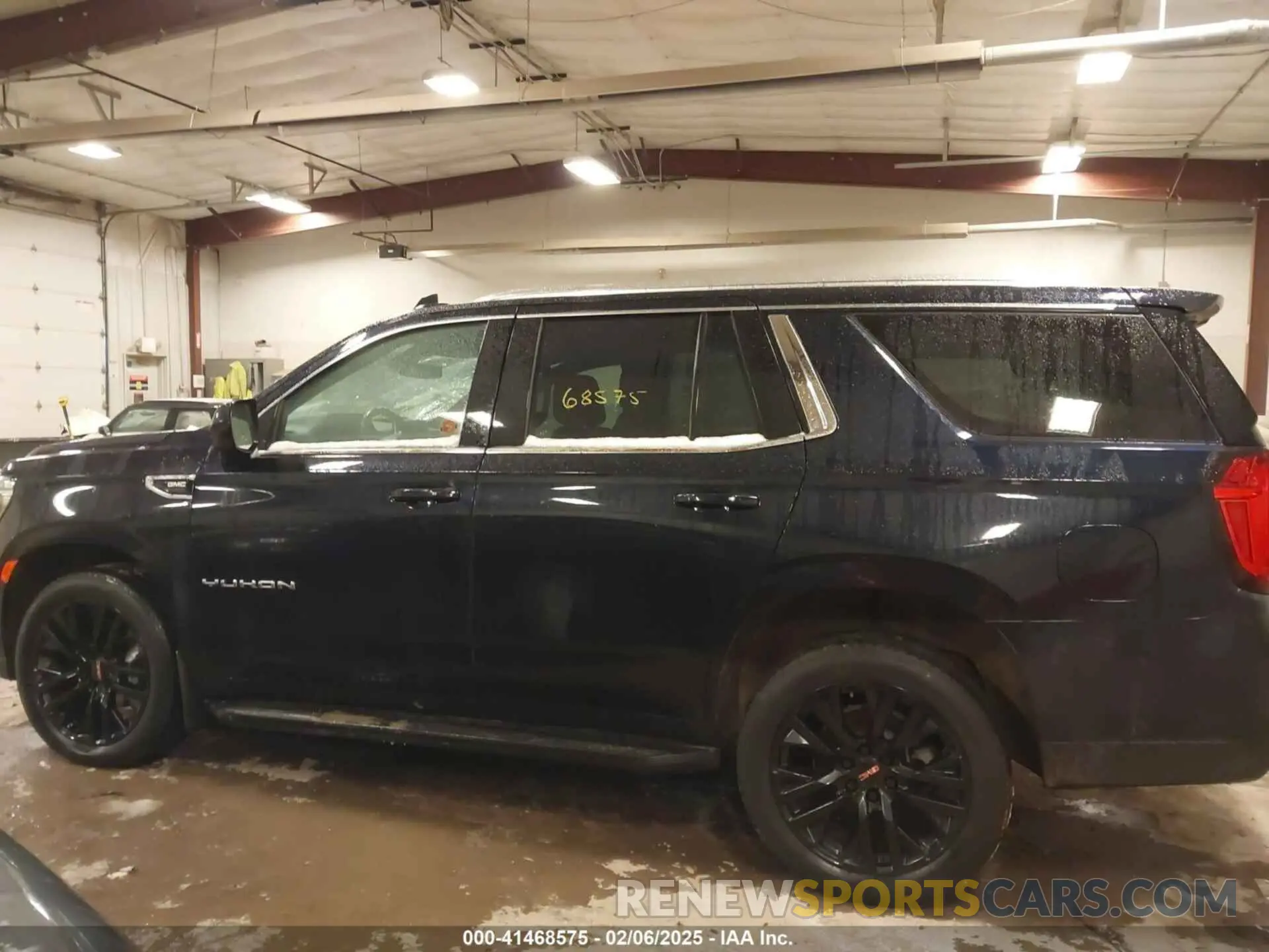 14 fotografías del automóvil dañado 1GKS2AKD5MR404460 GMC YUKON 2021