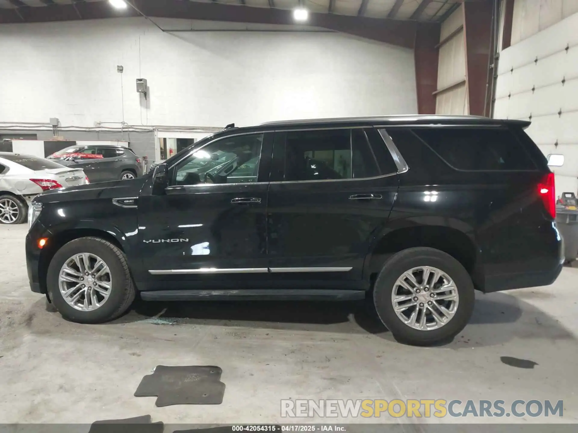 14 fotografías del automóvil dañado 1GKS2BKD2MR185771 GMC YUKON 2021
