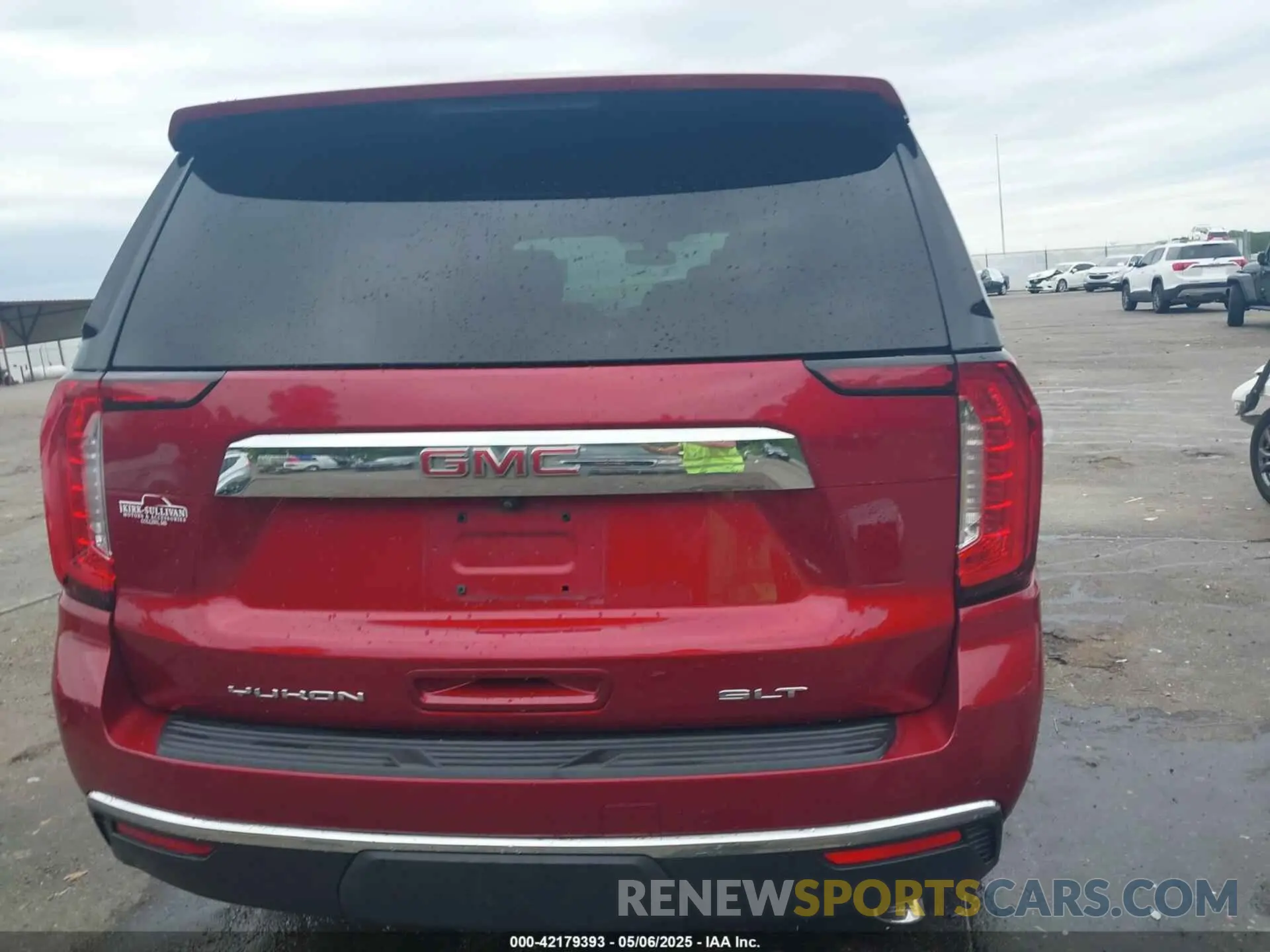17 fotografías del automóvil dañado 1GKS2BKD4MR448858 GMC YUKON 2021
