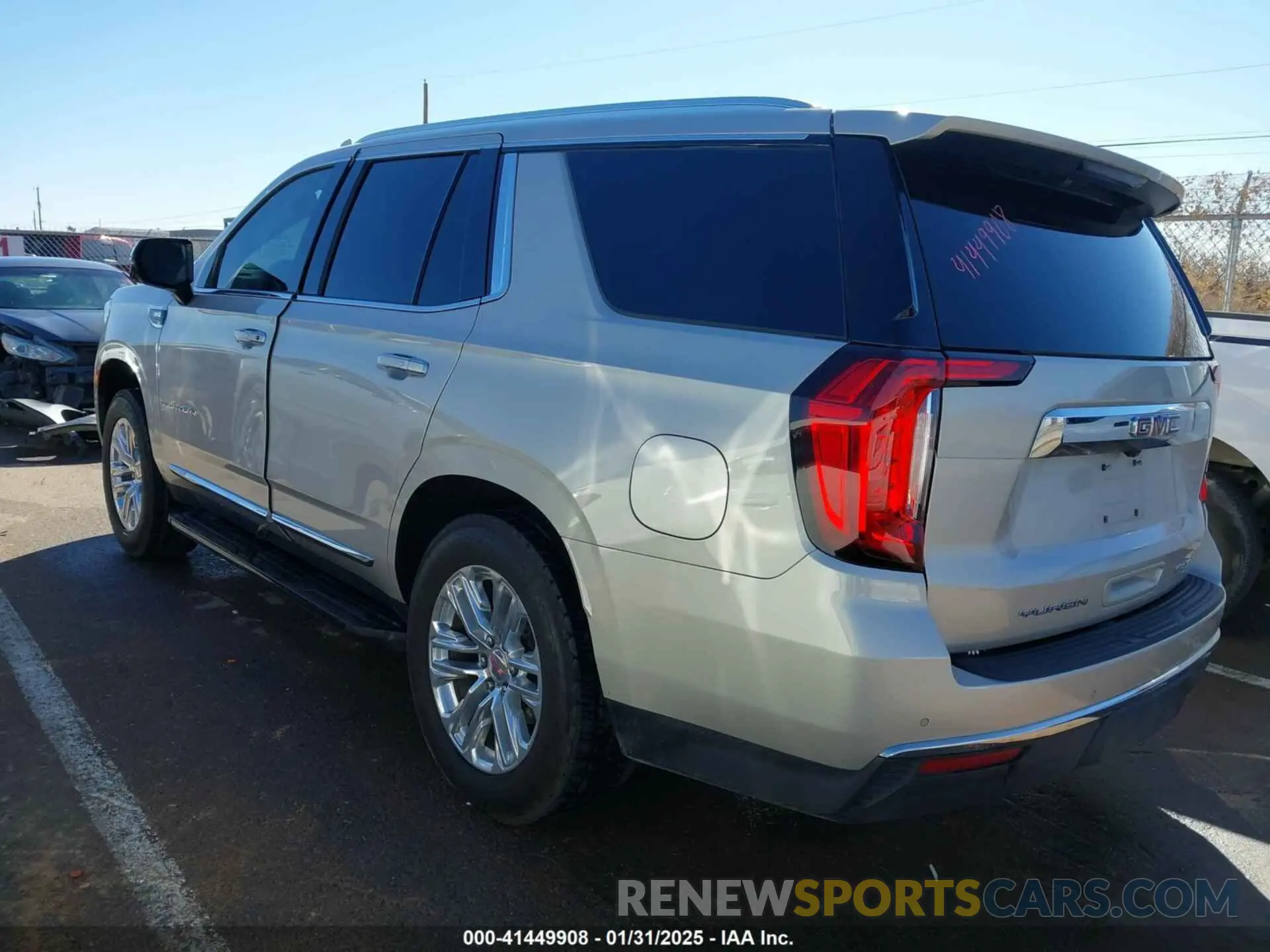 3 fotografías del automóvil dañado 1GKS2BKD5MR424083 GMC YUKON 2021