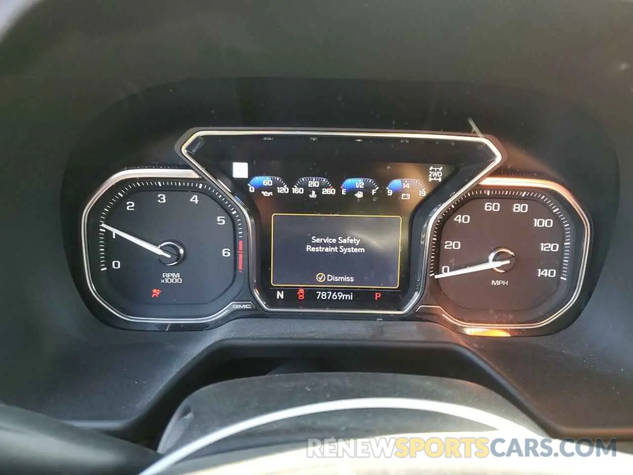 9 fotografías del automóvil dañado 1GKS2CKD4MR434657 GMC YUKON 2021