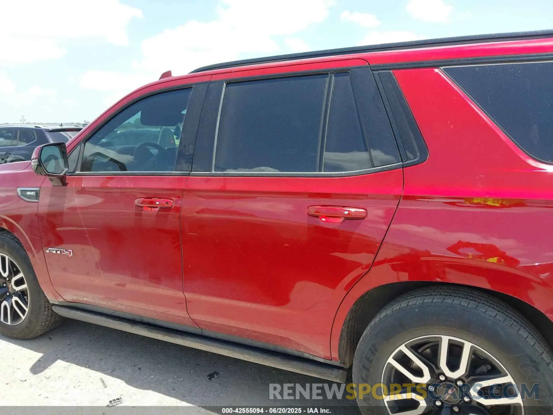 14 fotografías del automóvil dañado 1GKS2CKD5MR266771 GMC YUKON 2021