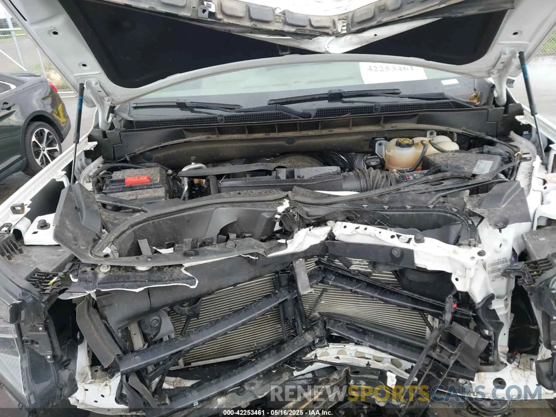 10 fotografías del automóvil dañado 1GKS2DKL1MR473977 GMC YUKON 2021