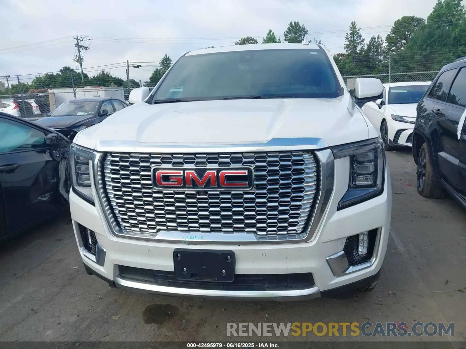 12 fotografías del automóvil dañado 1GKS2DKL2MR446965 GMC YUKON 2021