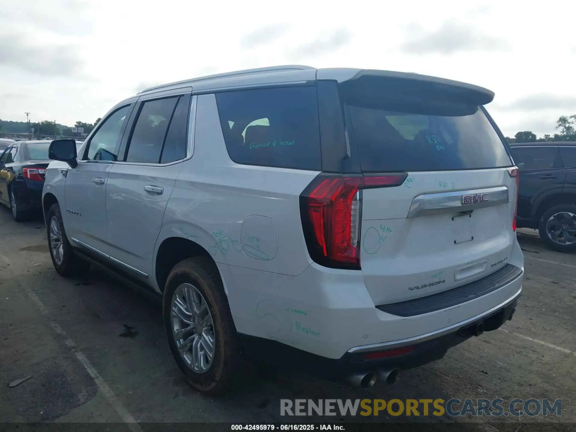 14 fotografías del automóvil dañado 1GKS2DKL2MR446965 GMC YUKON 2021