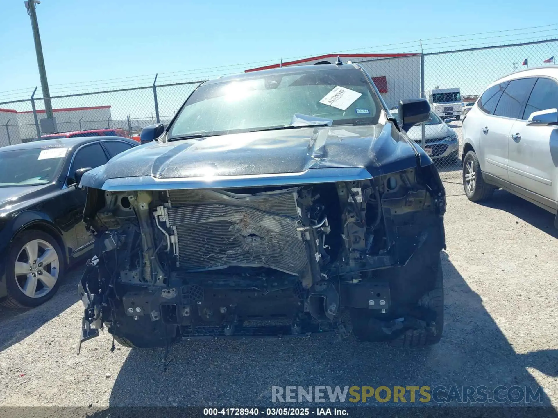 12 fotografías del automóvil dañado 1GKS2DKL3MR409536 GMC YUKON 2021