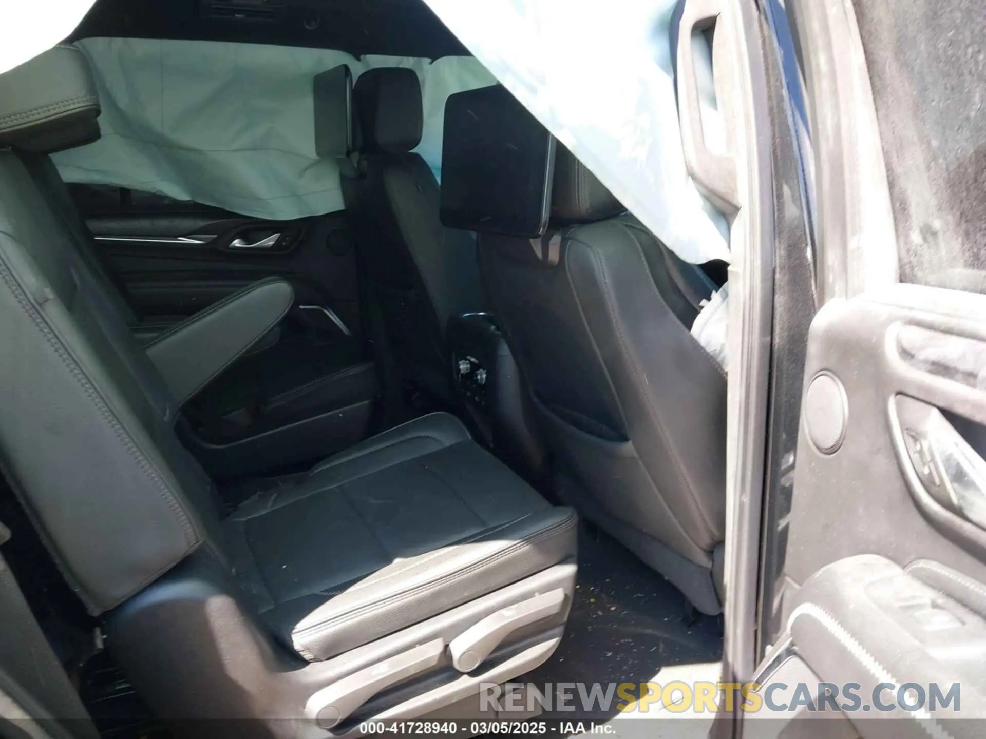 8 fotografías del automóvil dañado 1GKS2DKL3MR409536 GMC YUKON 2021
