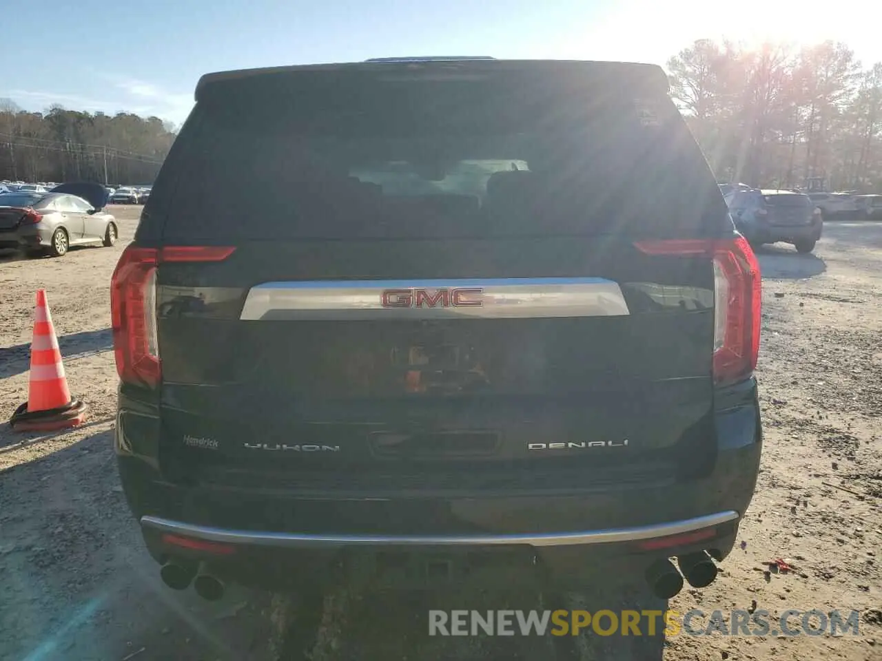 6 fotografías del automóvil dañado 1GKS2DKL5MR171592 GMC YUKON 2021