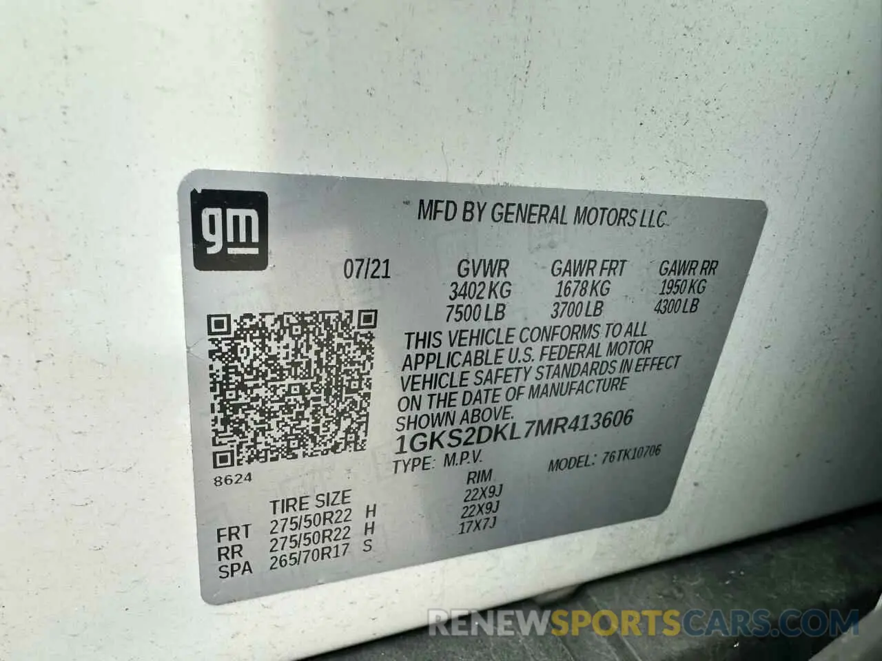 10 fotografías del automóvil dañado 1GKS2DKL7MR413606 GMC YUKON 2021