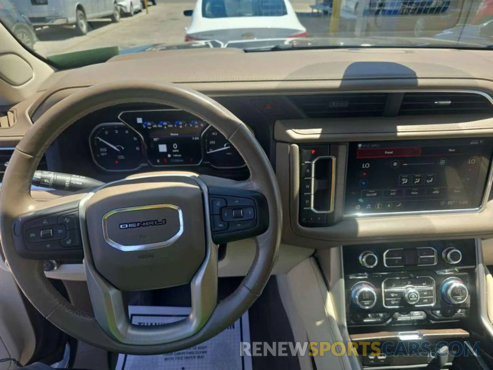5 fotografías del automóvil dañado 1GKS2DKLXMR125059 GMC YUKON 2021