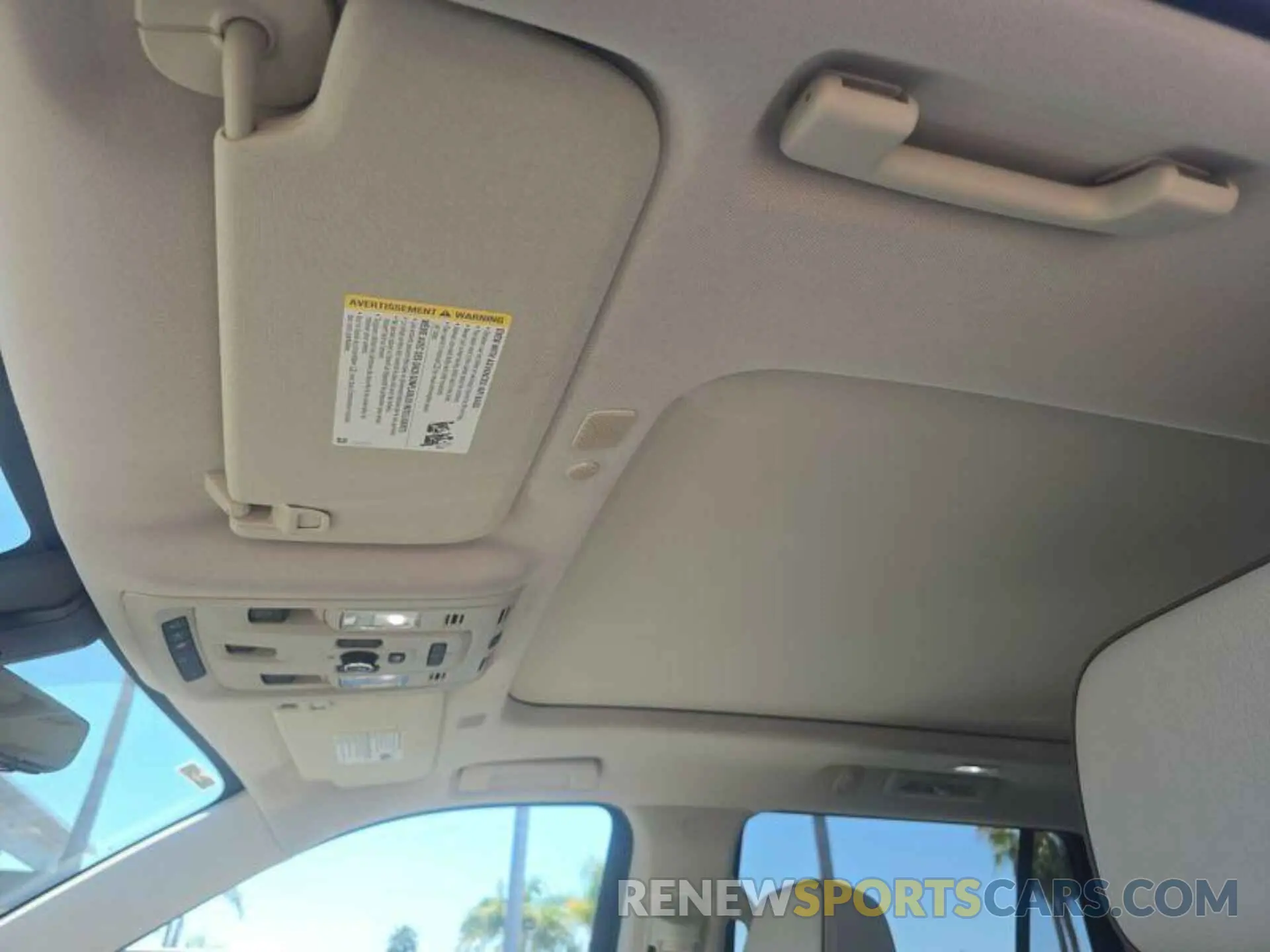 9 fotografías del automóvil dañado 1GKS2DKLXMR125059 GMC YUKON 2021