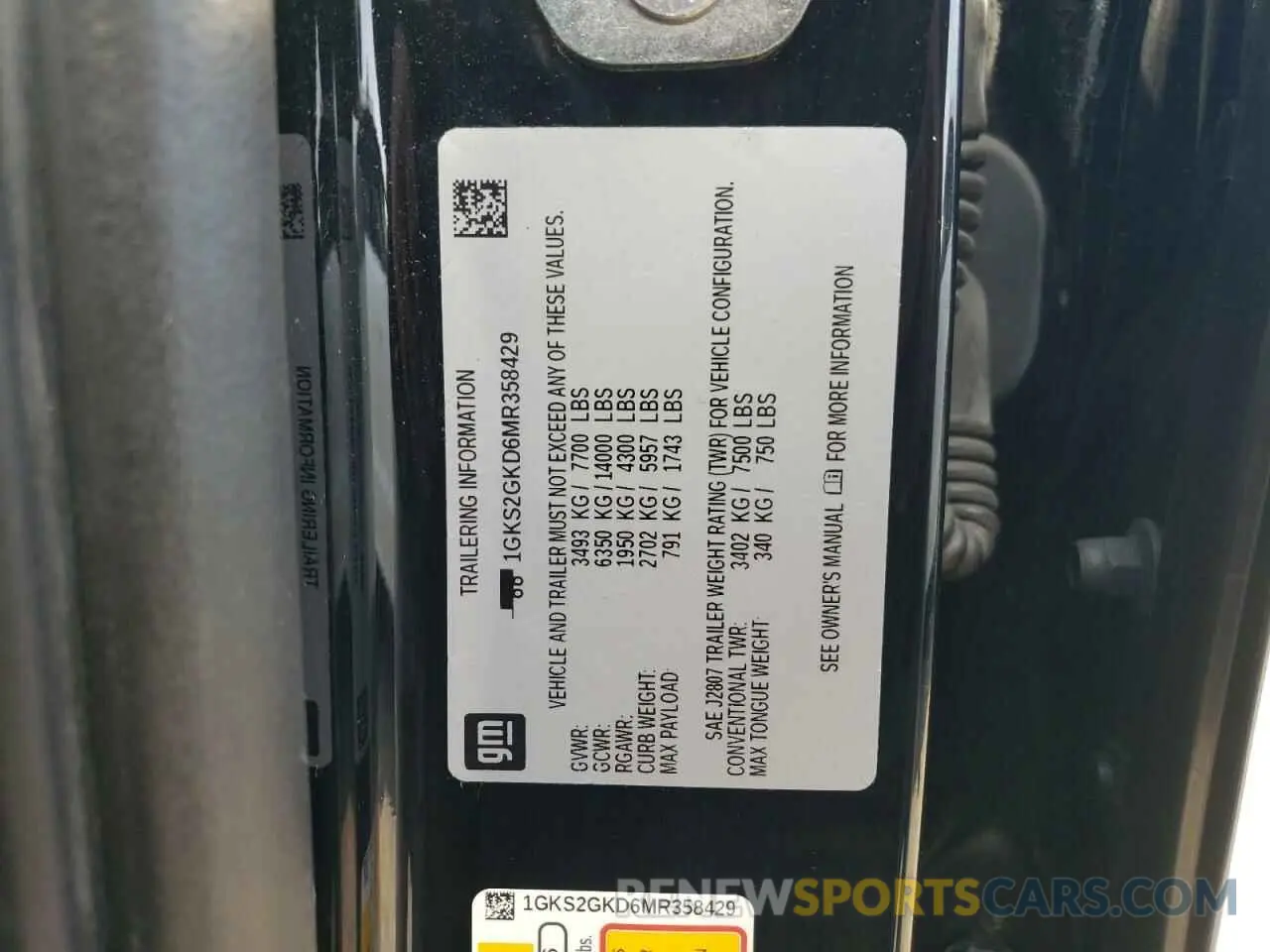 12 fotografías del automóvil dañado 1GKS2GKD6MR358429 GMC YUKON 2021