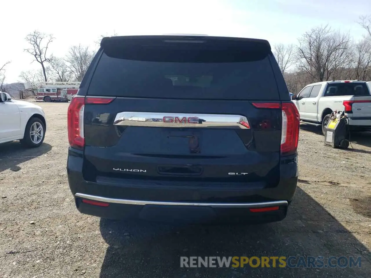 6 fotografías del automóvil dañado 1GKS2GKD6MR358429 GMC YUKON 2021