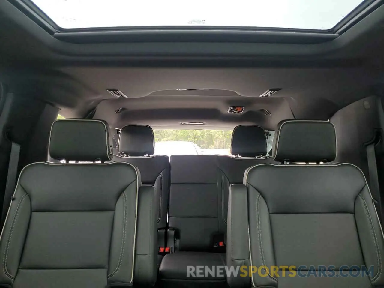 10 fotografías del automóvil dañado 1GKS2GKD6MR429631 GMC YUKON 2021