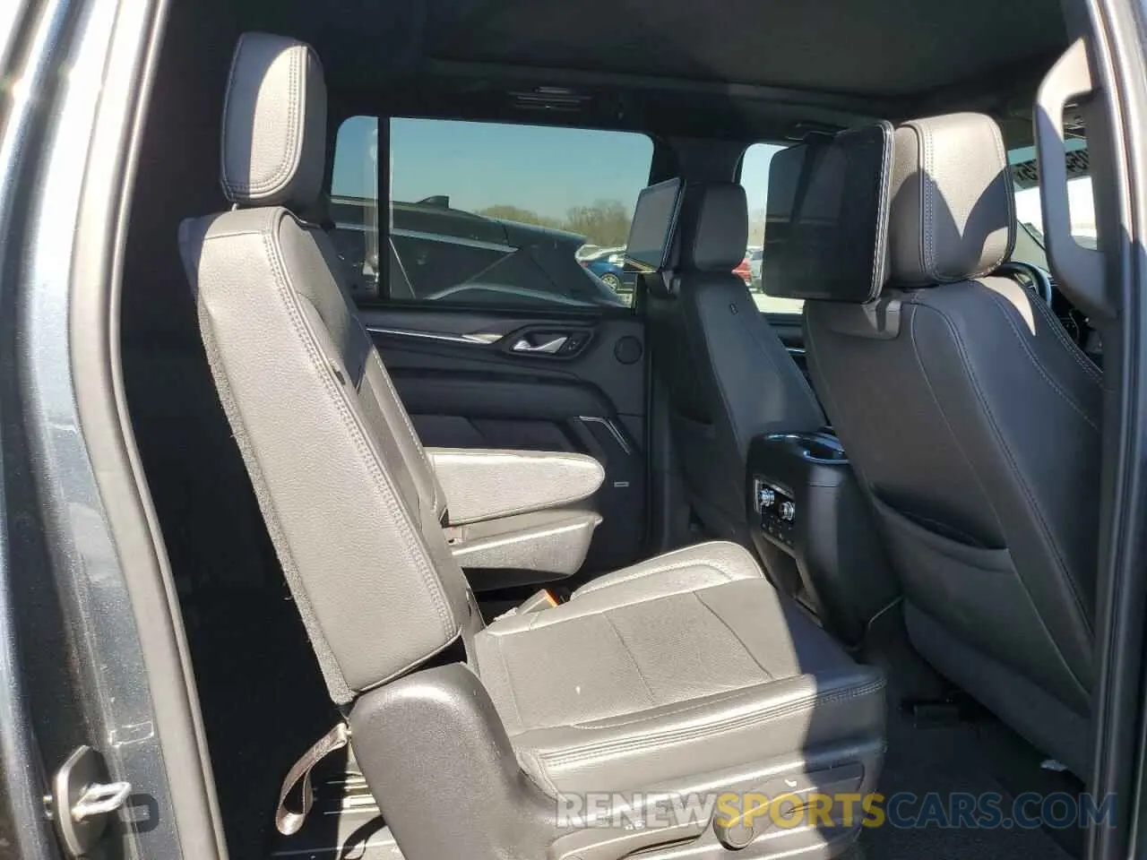 11 fotografías del automóvil dañado 1GKS2JKL4MR409222 GMC YUKON 2021