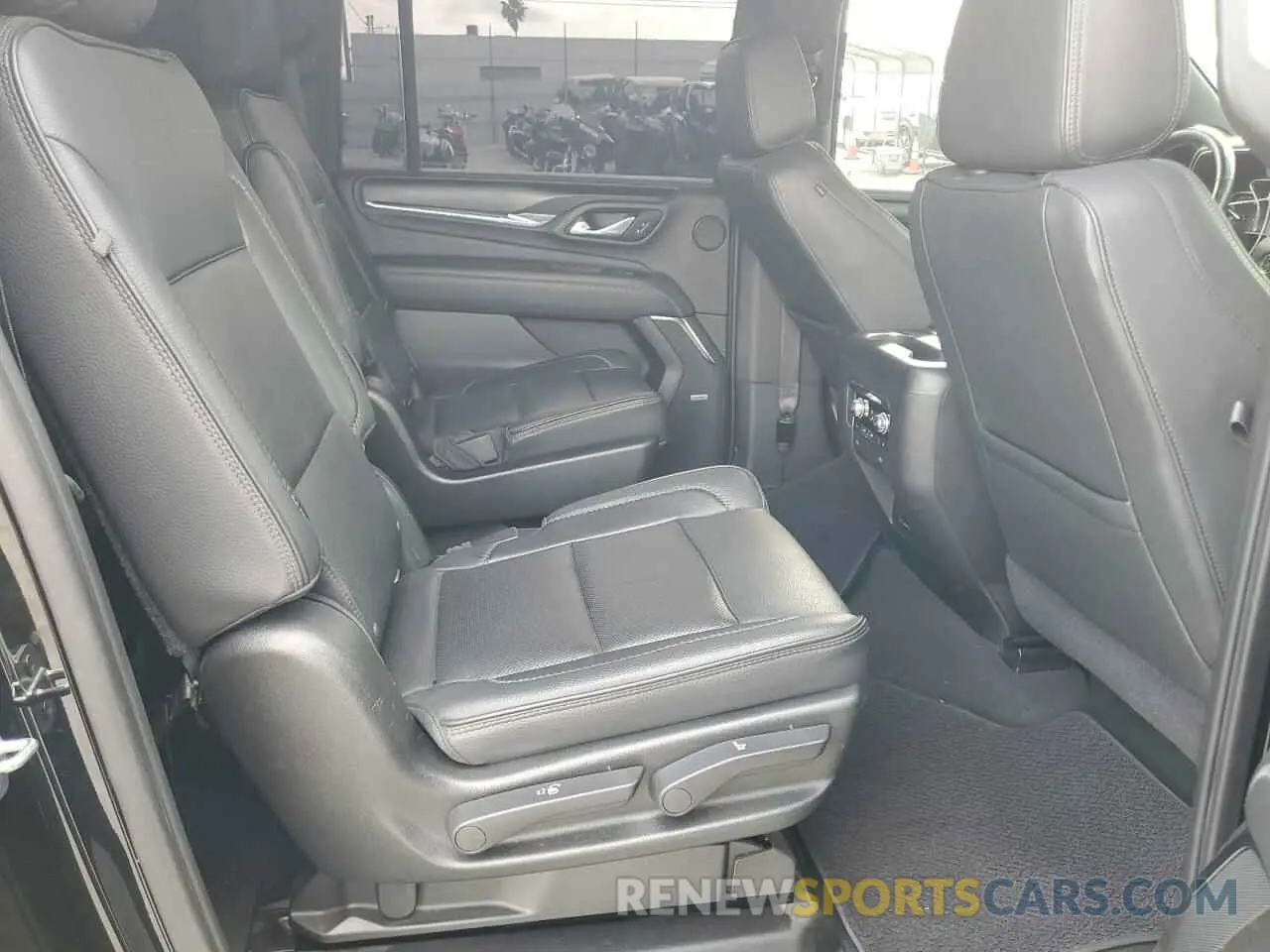 11 fotografías del automóvil dañado 1GKS2JKL7MR217440 GMC YUKON 2021