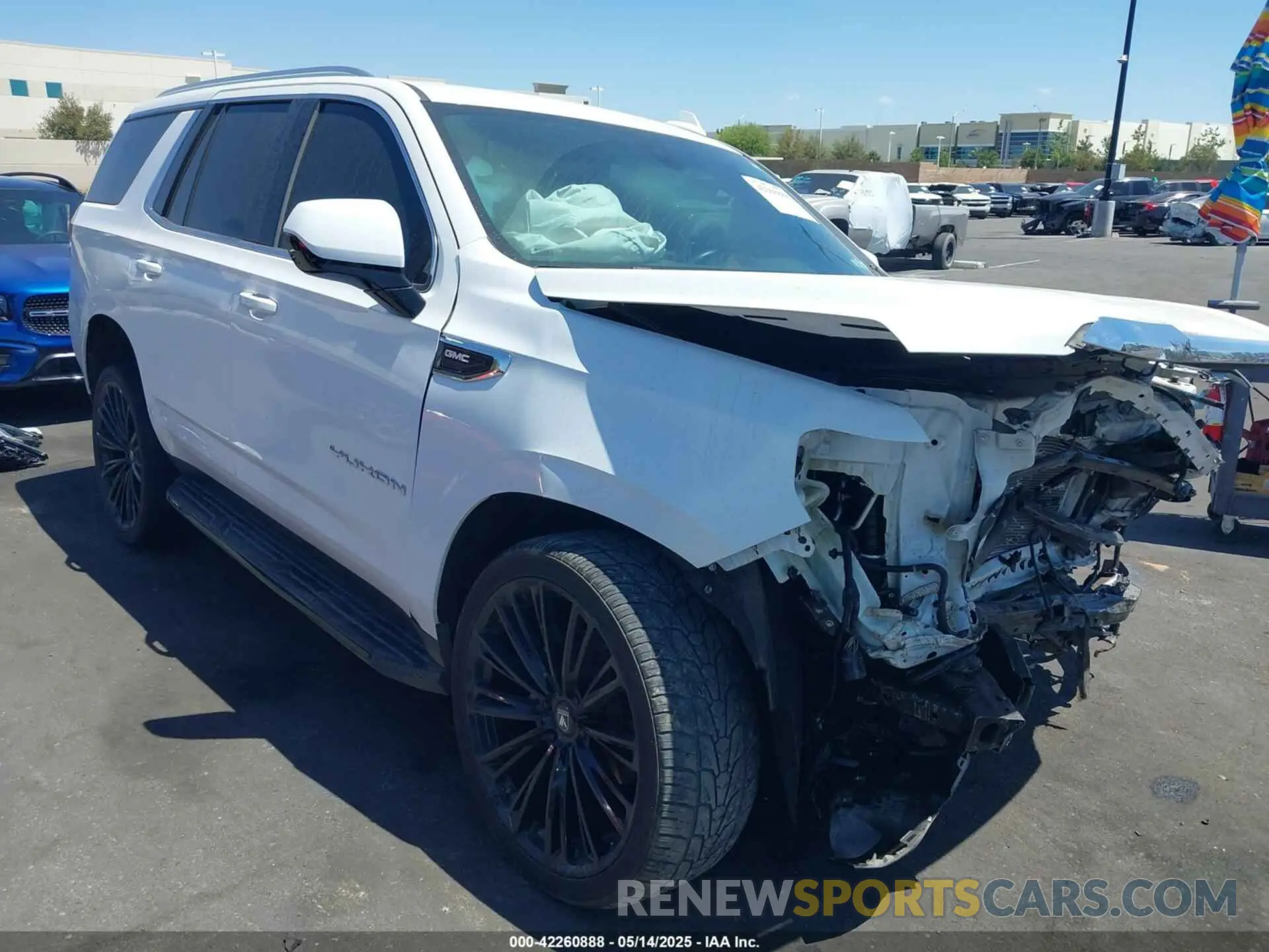 1 fotografías del automóvil dañado 1GKS1AKD8NR196434 GMC YUKON 2022