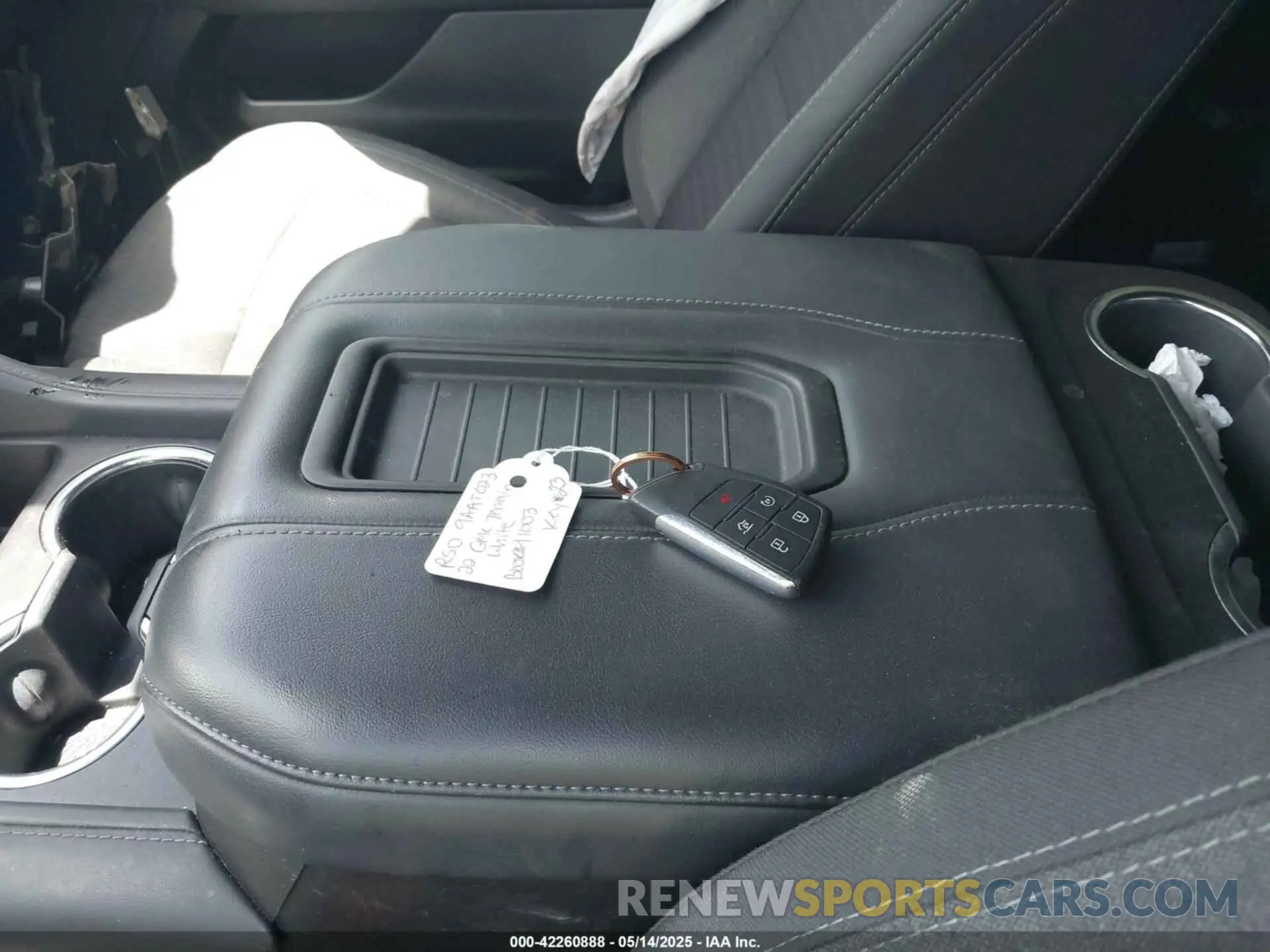 11 fotografías del automóvil dañado 1GKS1AKD8NR196434 GMC YUKON 2022
