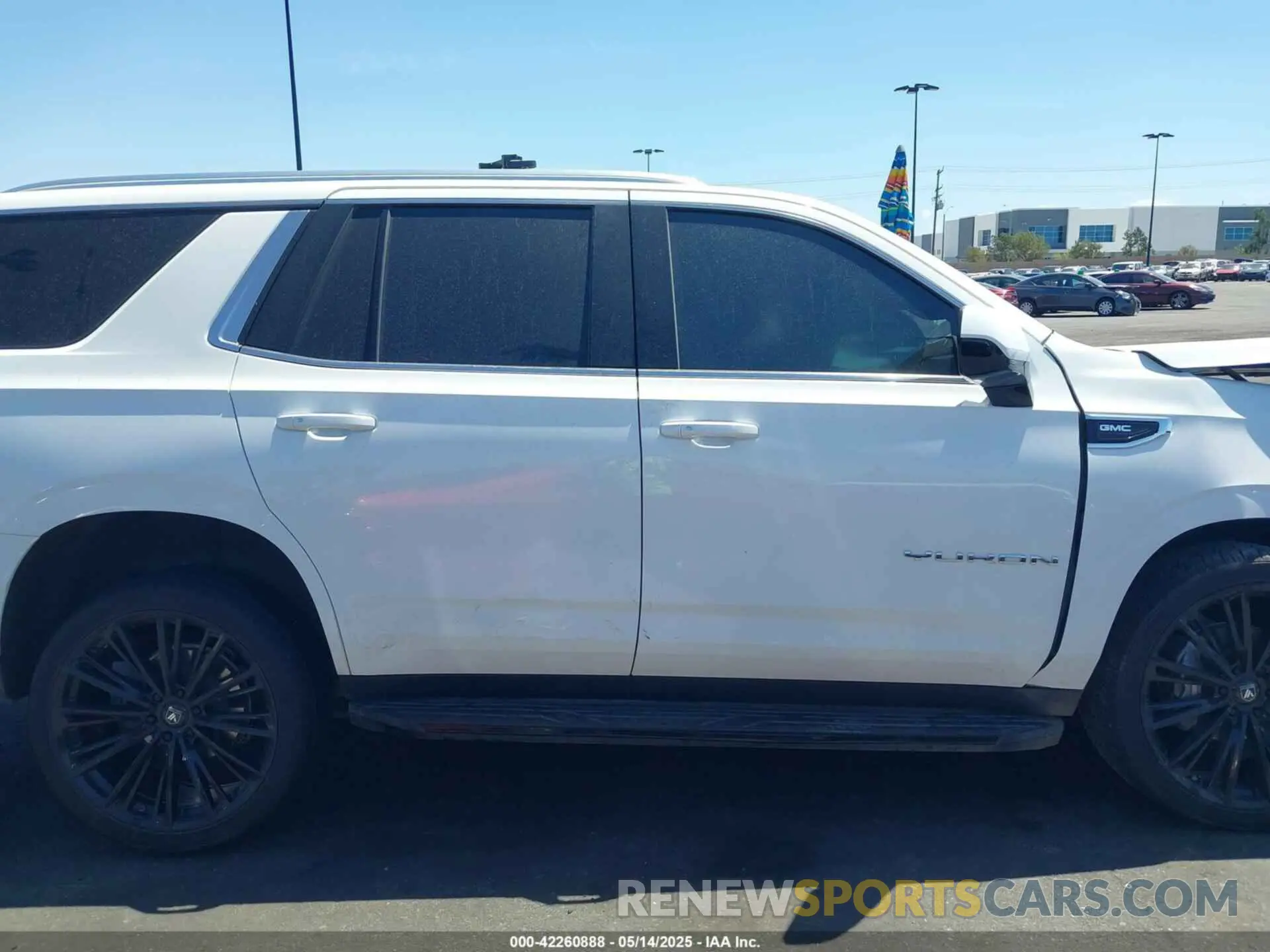 14 fotografías del automóvil dañado 1GKS1AKD8NR196434 GMC YUKON 2022